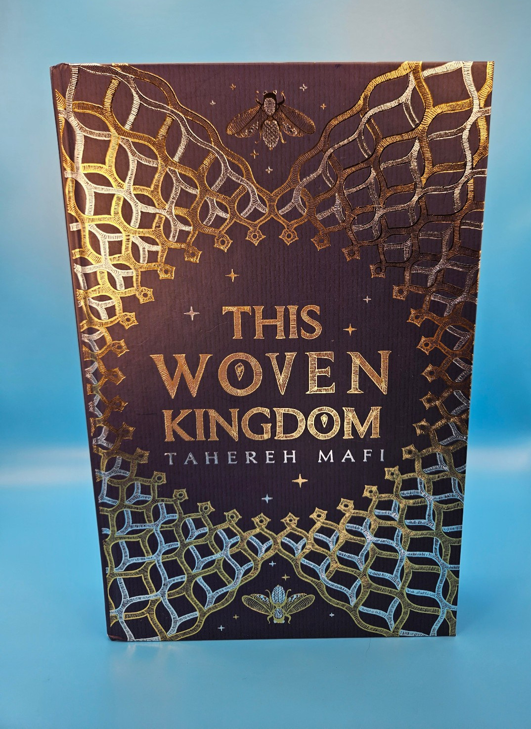 {Illumicrate} This Woven Kingdom * These Infinite Threads Set By Tahereh Mafi