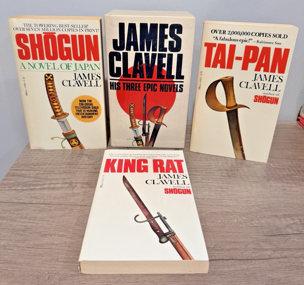 Vtg 1980 James Clavell Three Epic Novels Box Set Shogun Tai-Pan King Rat Case