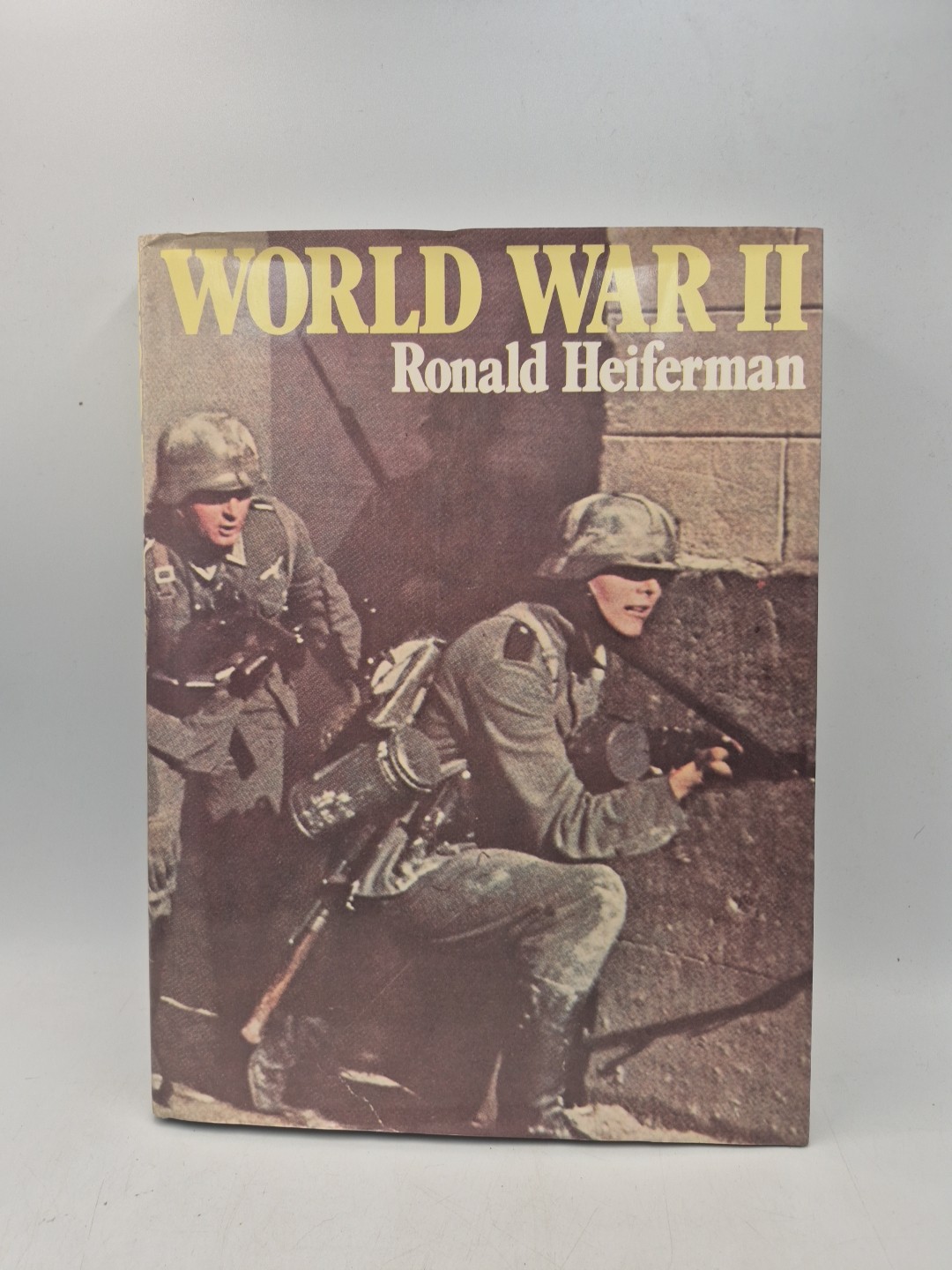 World War II by Ronald Heiferman introduction by S.L. Meyer Read Desc.