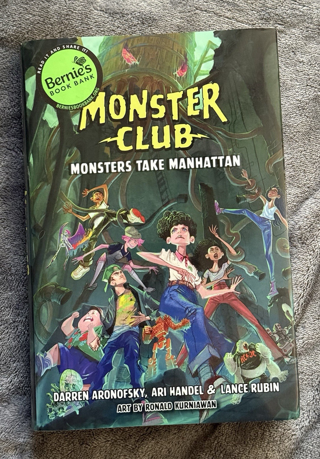 Monster Club: Monsters Take Manhattan by Darren Aronofsky, Hardcover, Monster C…