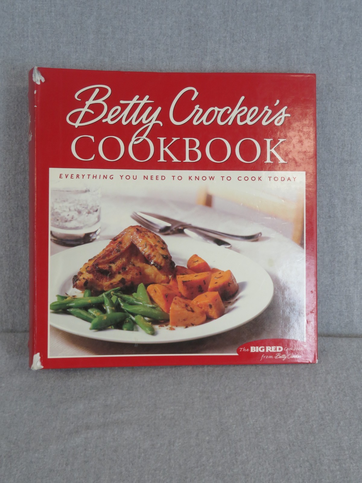 Betty Crocker’s Cookbook 3 Ring Binder Index Tabs 576 Pages