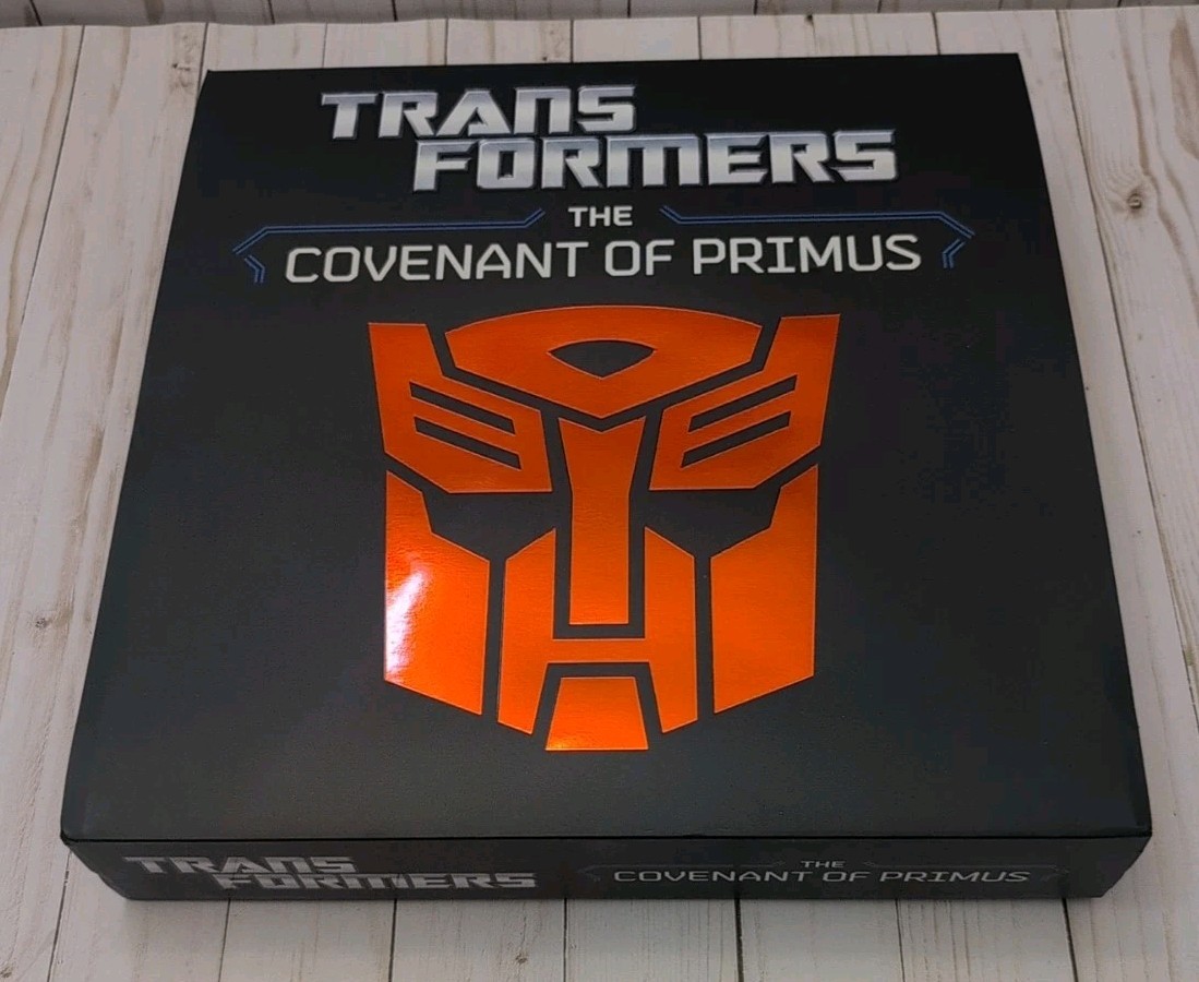 2013 Transformers The Covenant of Primus Deluxe Hardcover by Justina Robson