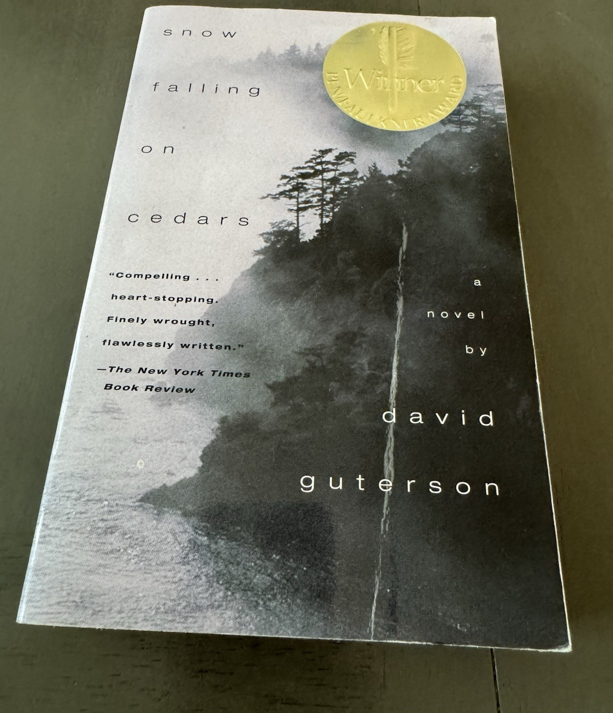 David Guterson Snow Falling on Cedars PB Fiction Suspense Vintage Contemporaries