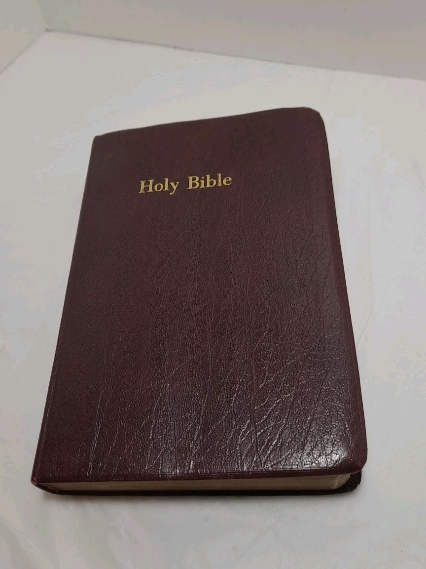 Vintage 1972 Holy Bible Revised Standard Version Red Letter Nelson