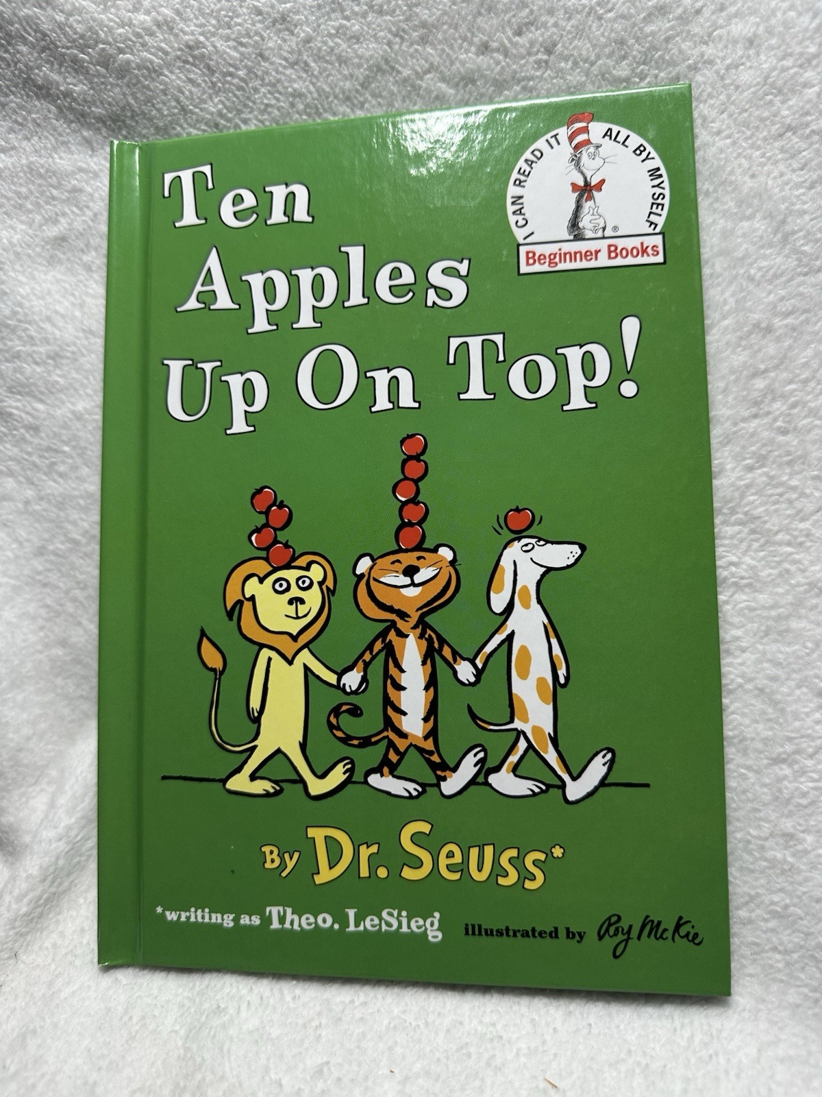 Ten Apples Up On Top Theo LeSieg, Beginner Books, Hardcover, 1961 Printed 2010