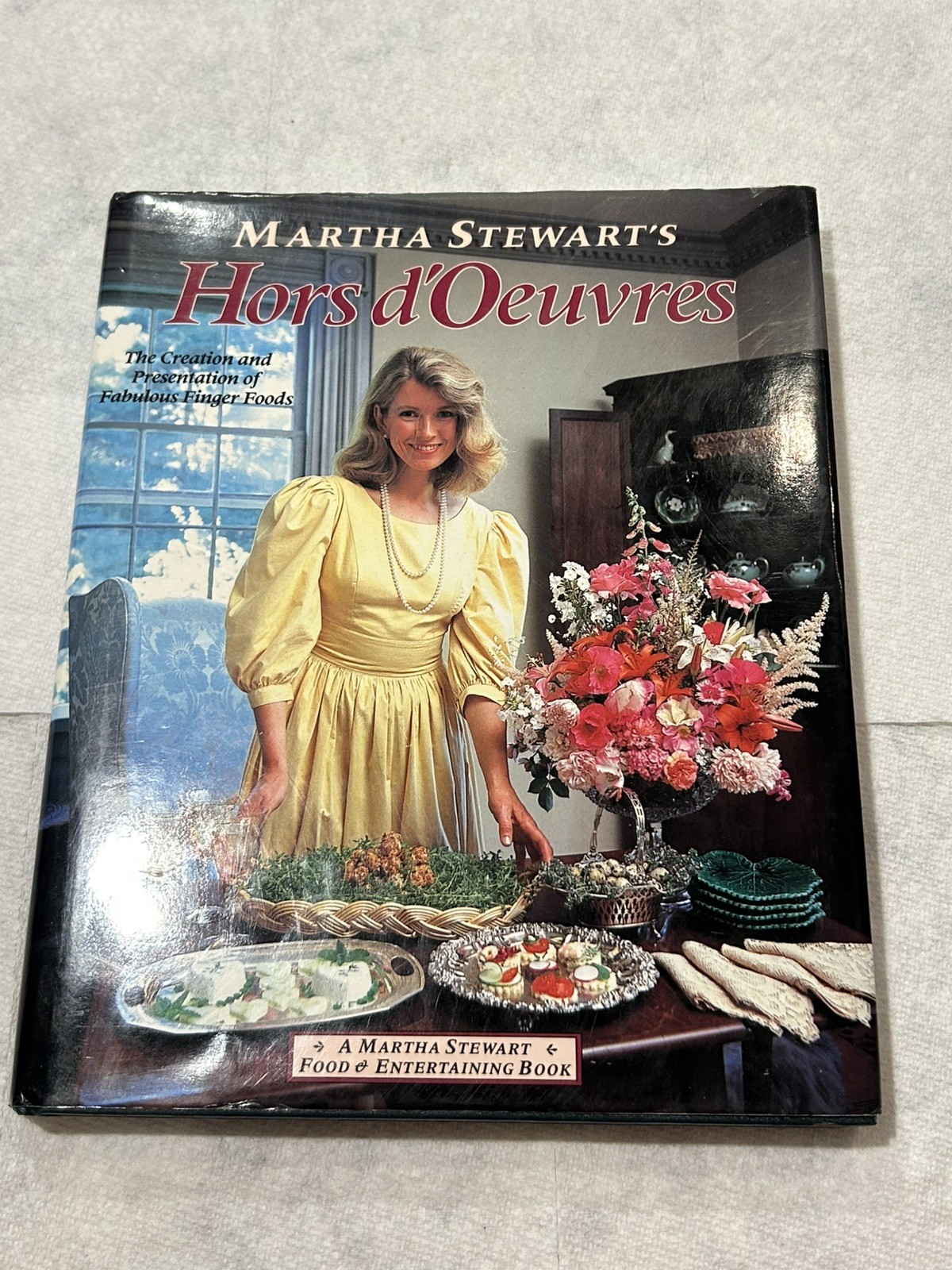 Martha Stewart’s Hors D’oeuvres: 1st Edition Amazing Shape With Dust Jacket