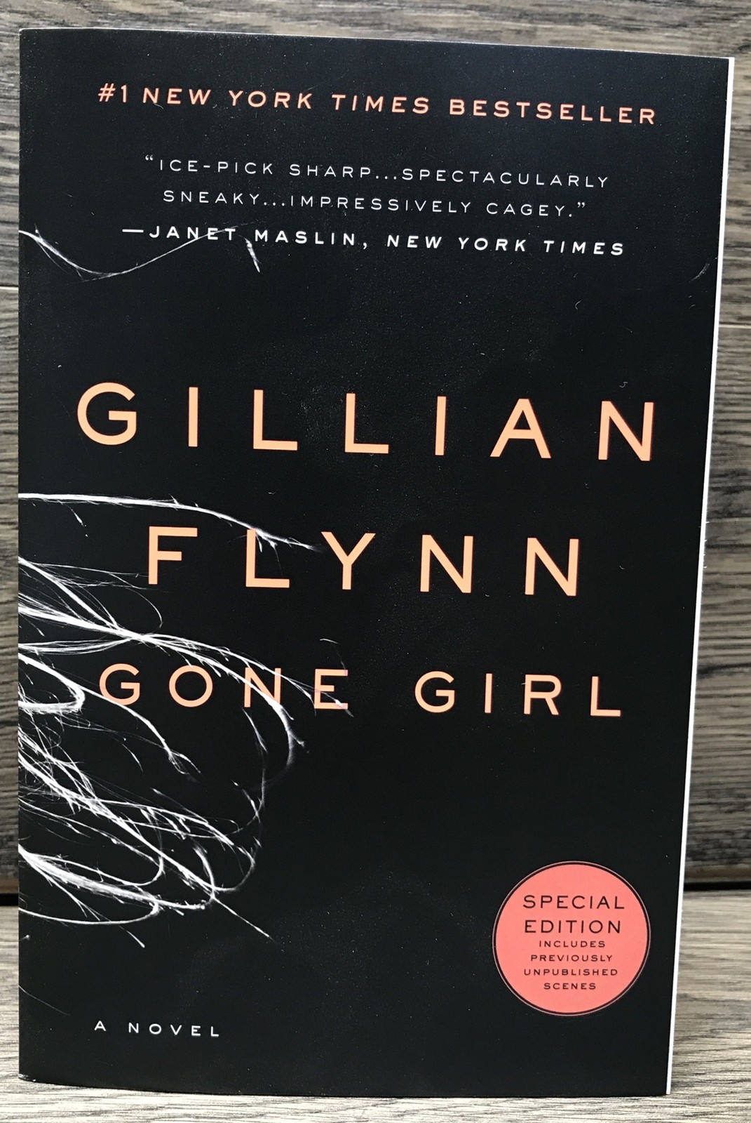 Gone Girl : A Novel by Gillian Flynn (2014, Trade Paperback)