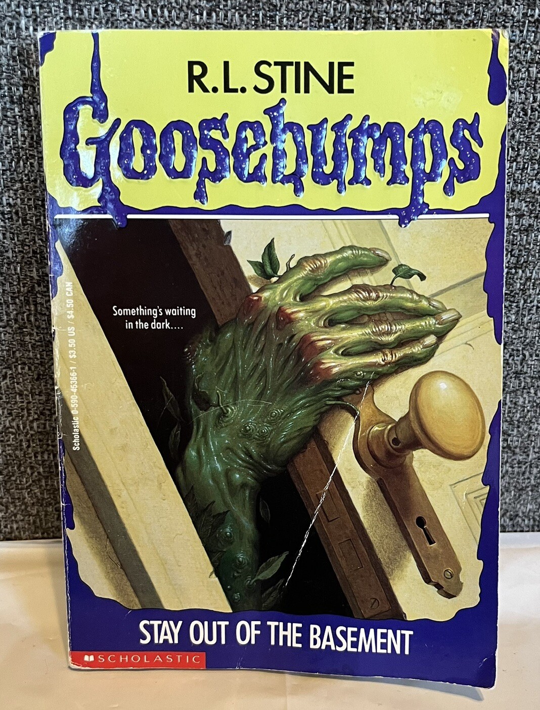 Goosebumps Ser.: Stay Out of the Basement by R. L. Stine (1992, Trade Paperback)