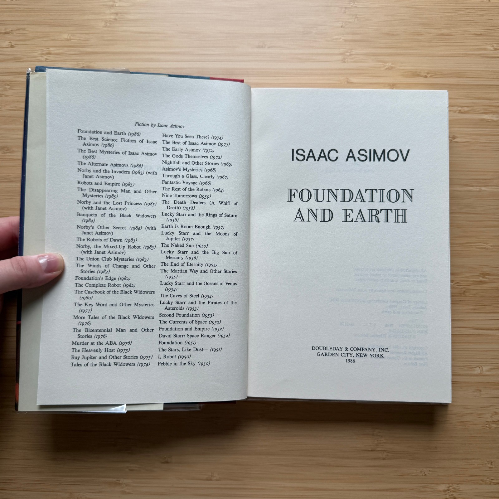 Foundation and Earth Isaac Asimov STATED 1st Edition 1986 Hardcover SF VG