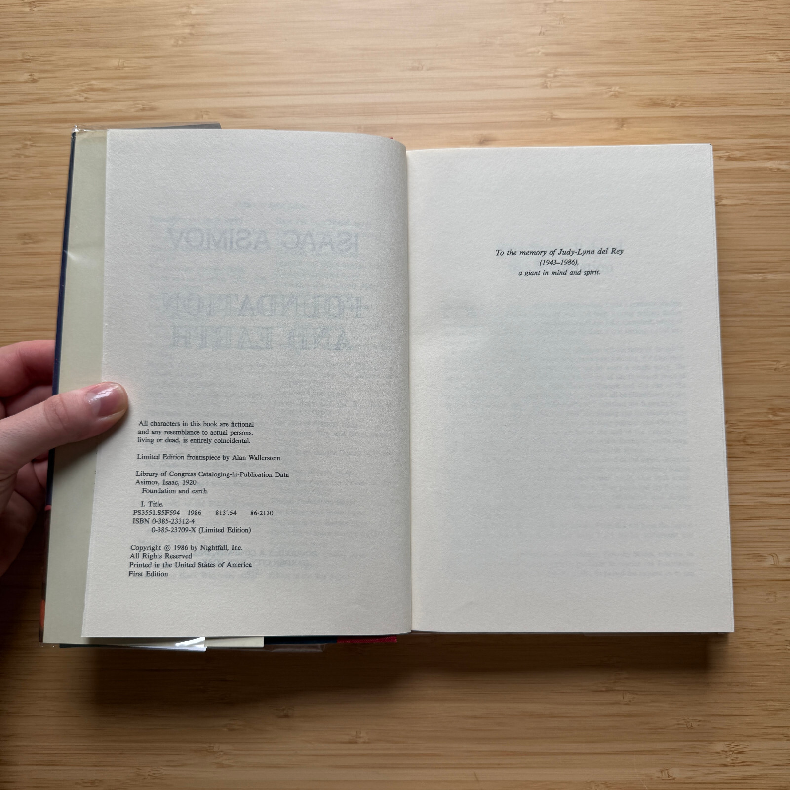 Foundation and Earth Isaac Asimov STATED 1st Edition 1986 Hardcover SF VG