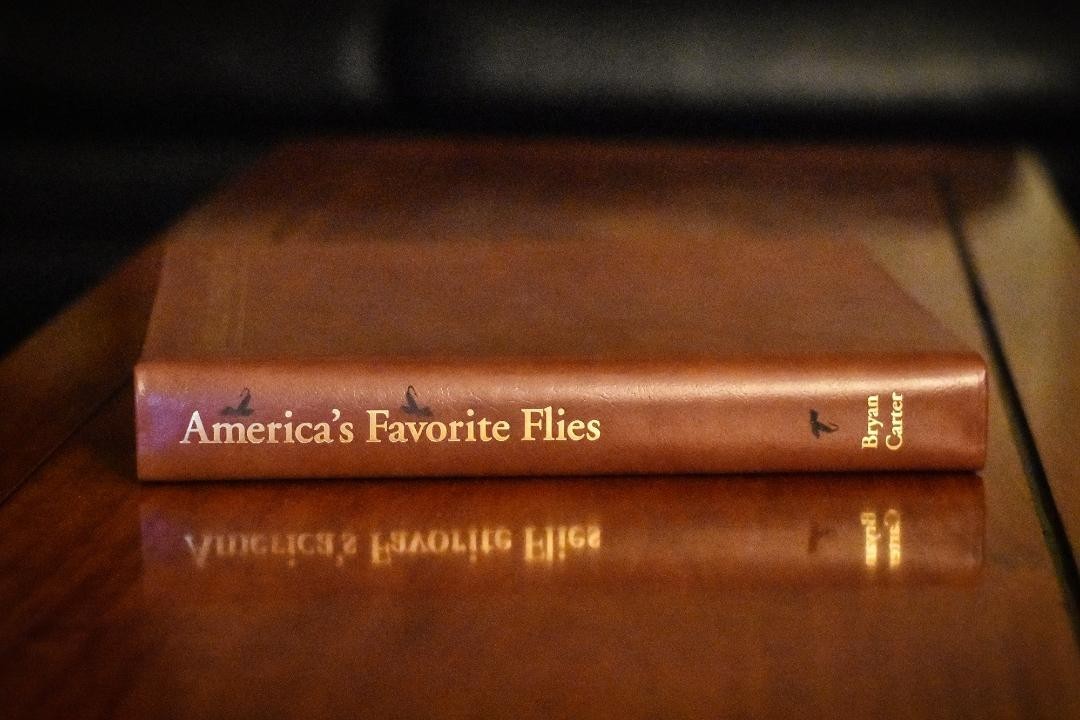 LEATHER BOUND America’s Favorite Flies – Fly Fishing Book – 656+ Pages BRAND NEW