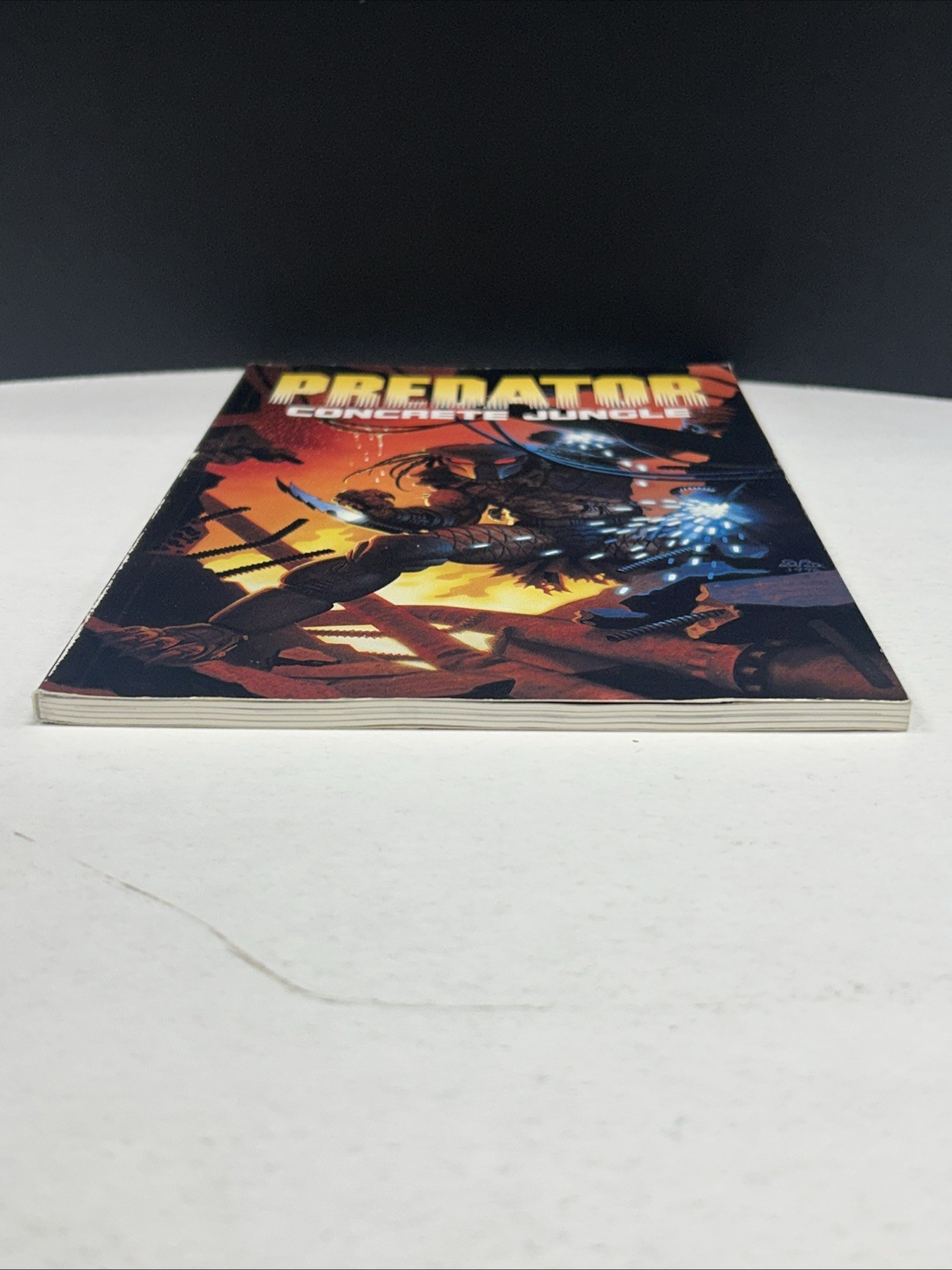 PREDATOR VOL 1: CONCRETE JUNGLE. Dark Horse Comics, Excellent Condition 1996 OOP