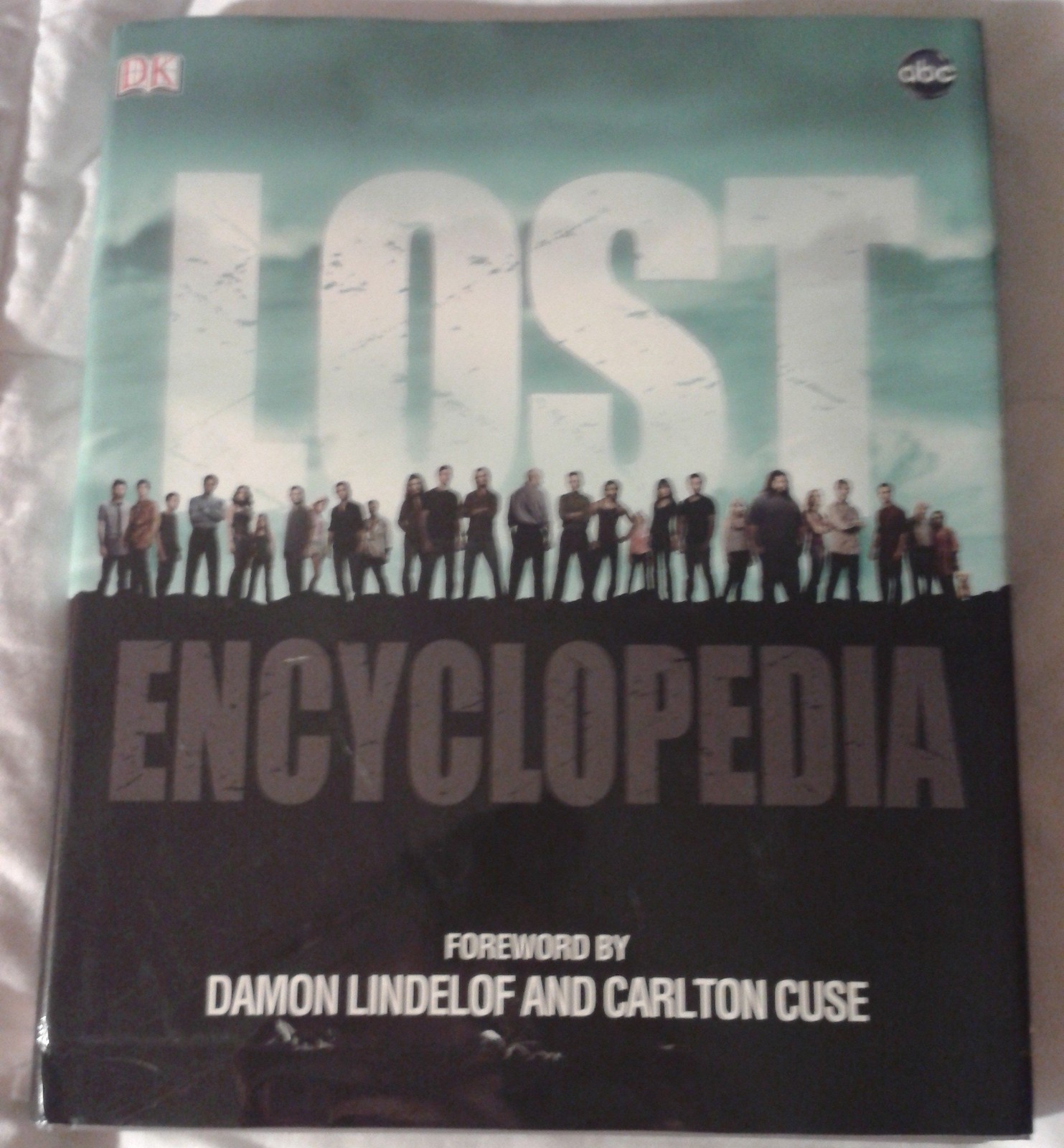 LOST Encyclopedia by Tara Bennett