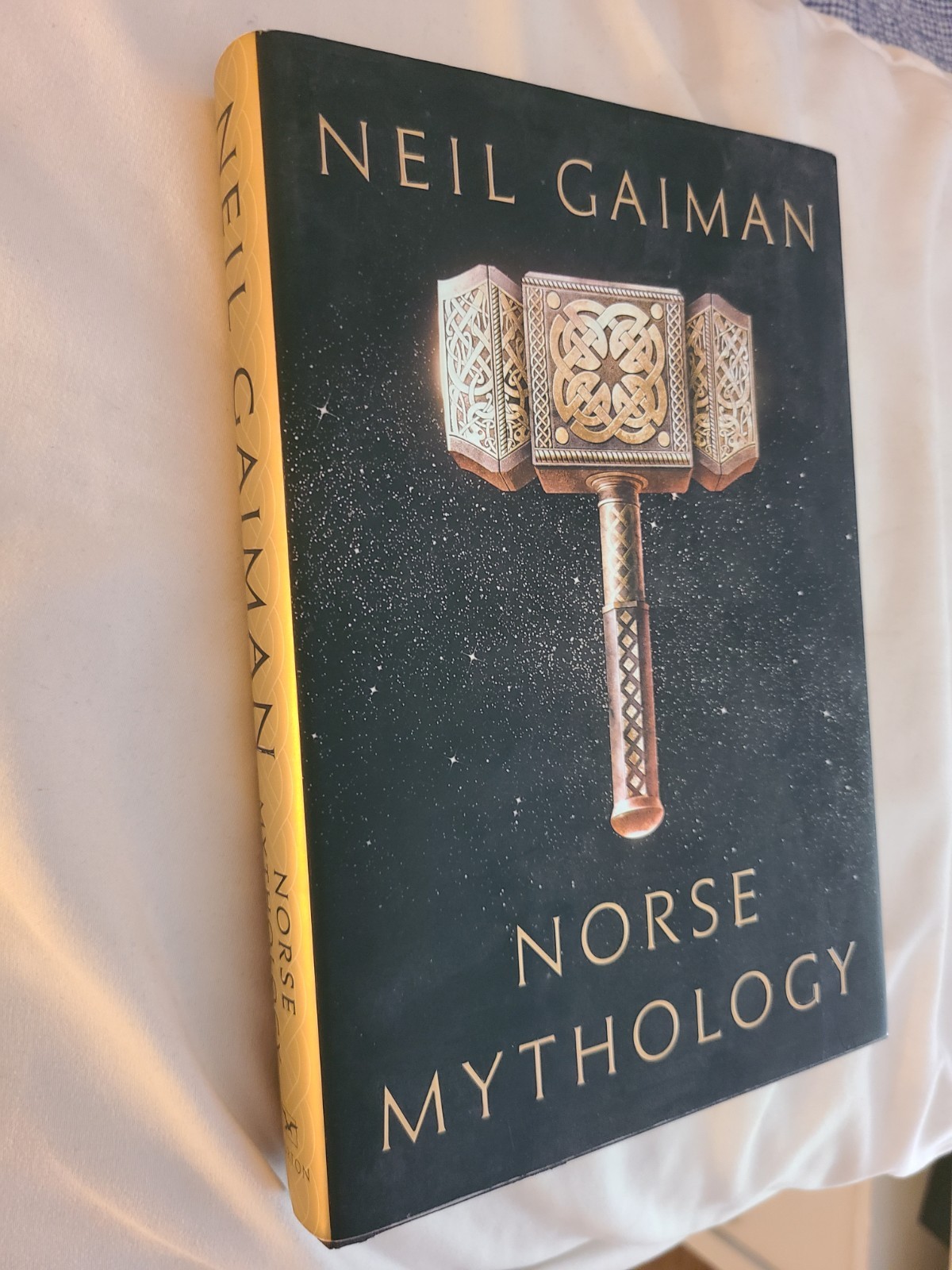 Norse Mythology by Neil Gaiman (2017, Hardcover 1st Edition 1st Printing
