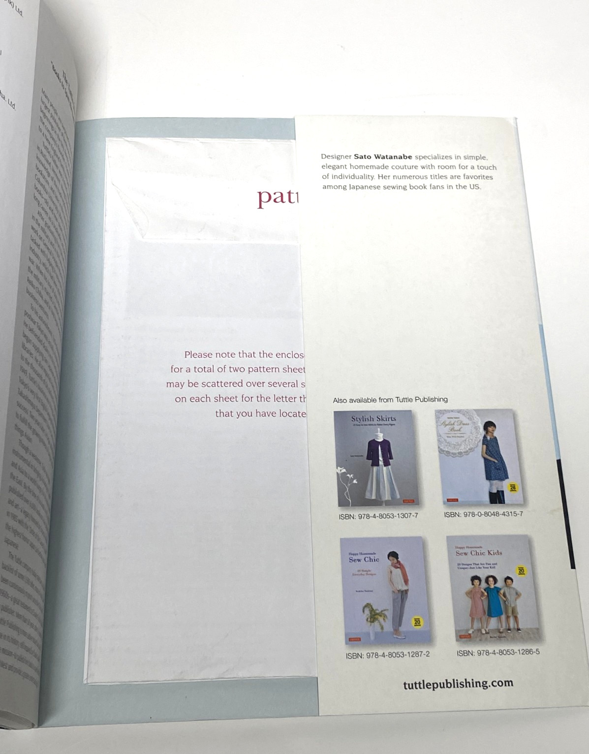 Basic Black 26 Edgy Essentials Patterns (INCLUDED) Book by Sato Watanabe 2012
