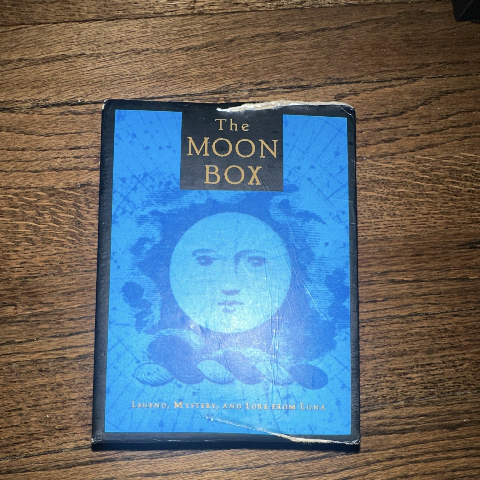 Chronicle Books Moon Box Legends, Mystery & Lore from Luna Tim Smith 1995 HC