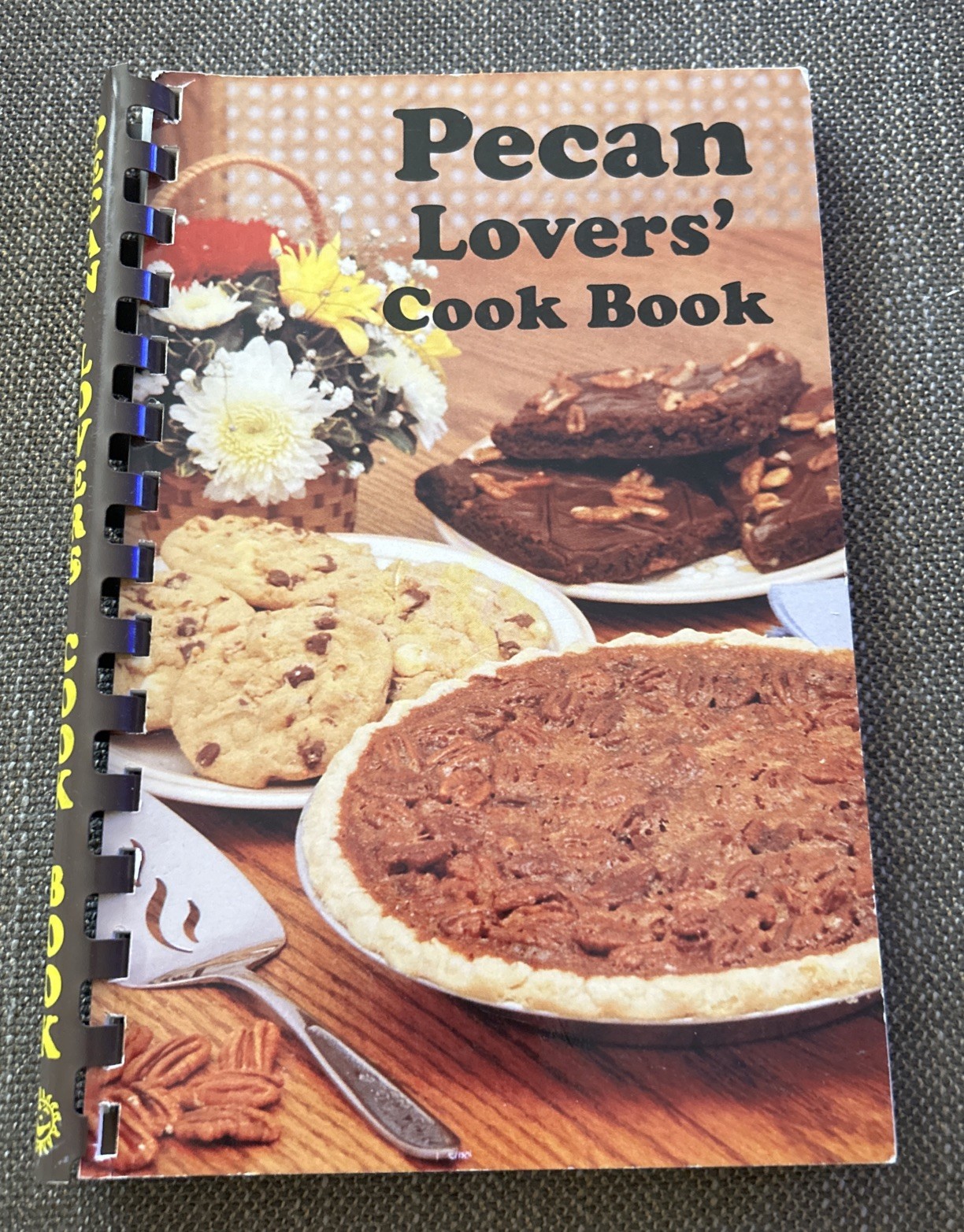 Pecan Lovers Cookbook by Mark Blazek 1997 Spiral Paperback 1986 ~ 116 Pages