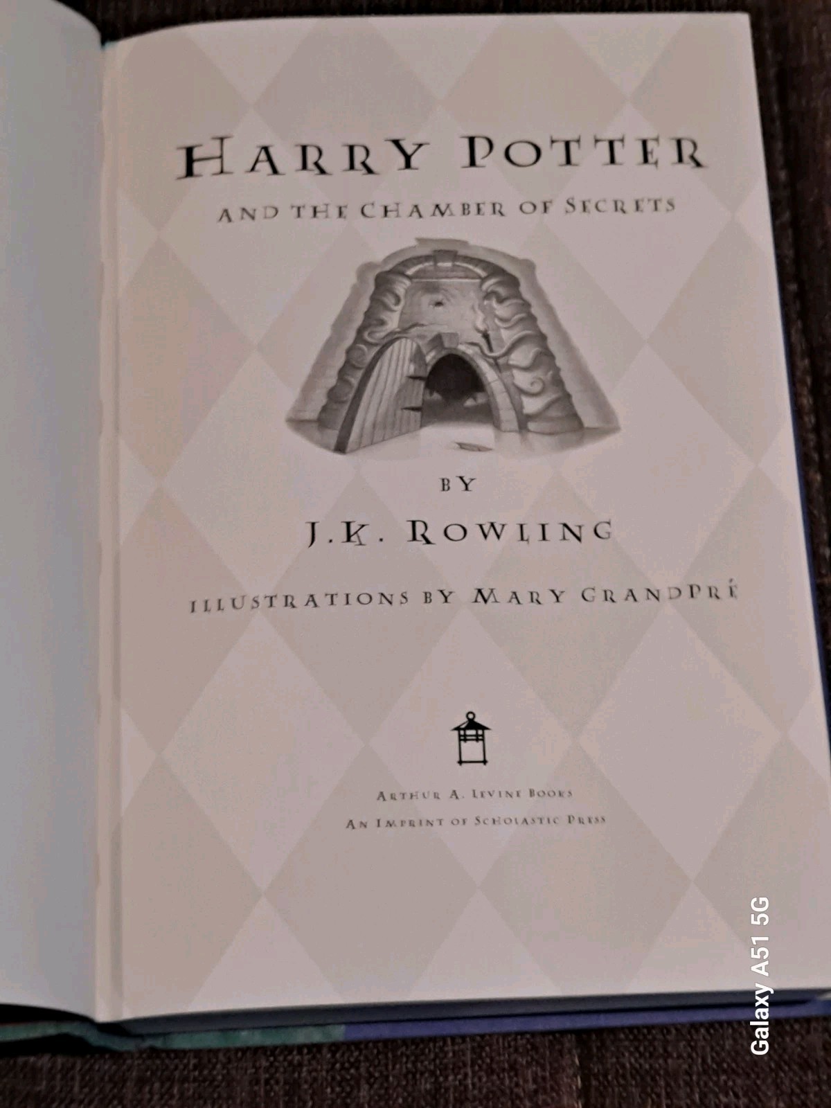 J K Rowling Harry Potter and the Chamber of secrets HBDJ 1st/1st Harry Potter 2