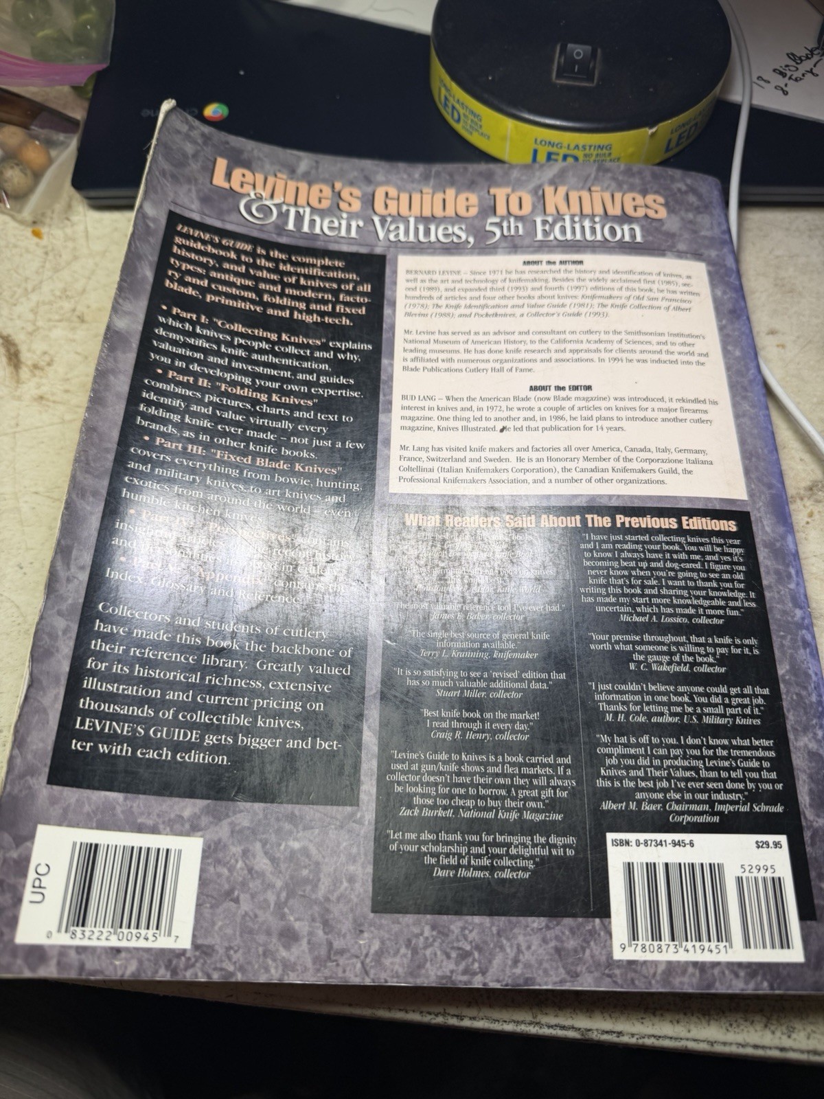 LEVINE’S GUIDE TO KNIVES & THEIR VALUES, 5TH EDITION BY Bernard Levine PAPERBACK