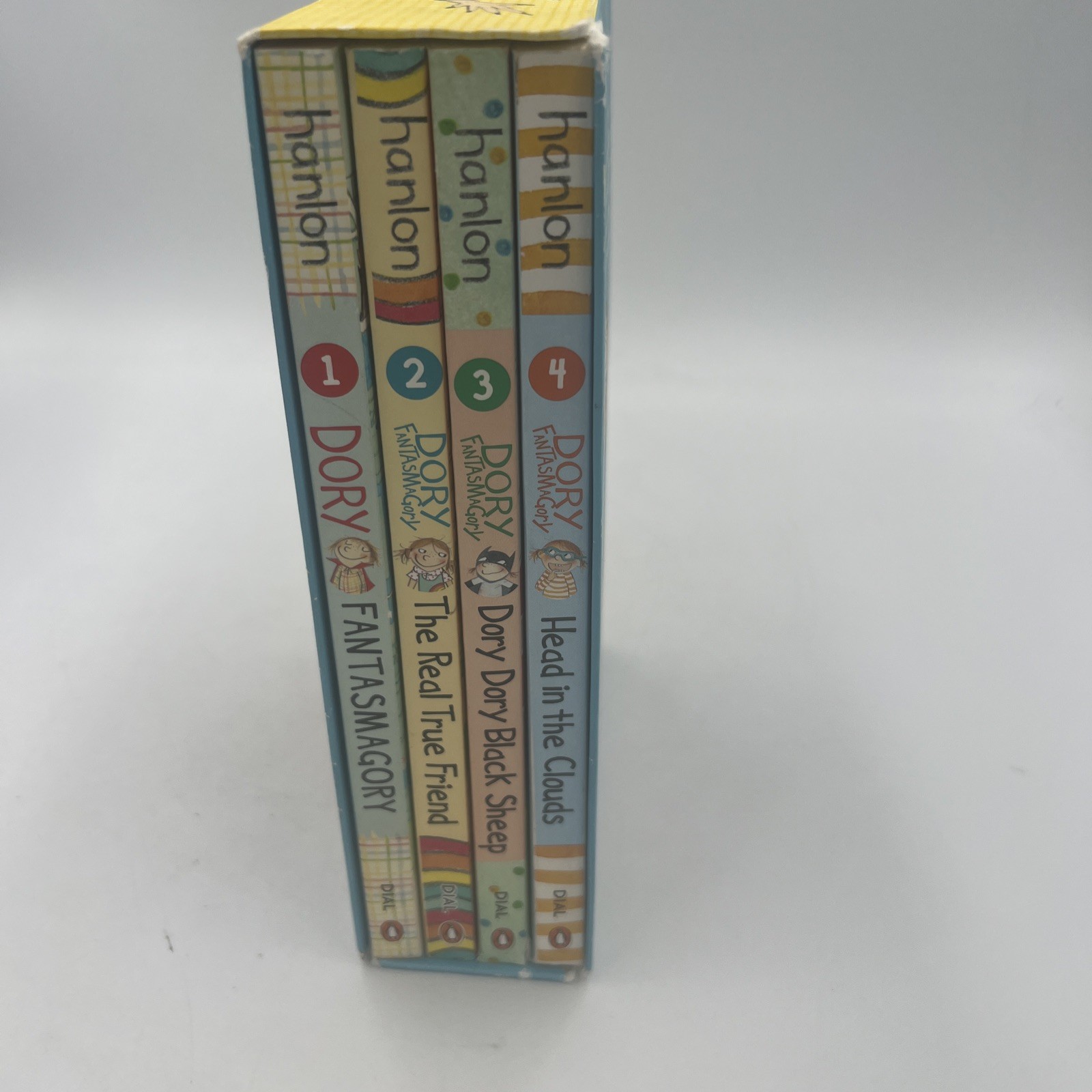 Dory Fantasmagory: Outside the Box by Abby Hanlon (2019, Box or Slipcased /…