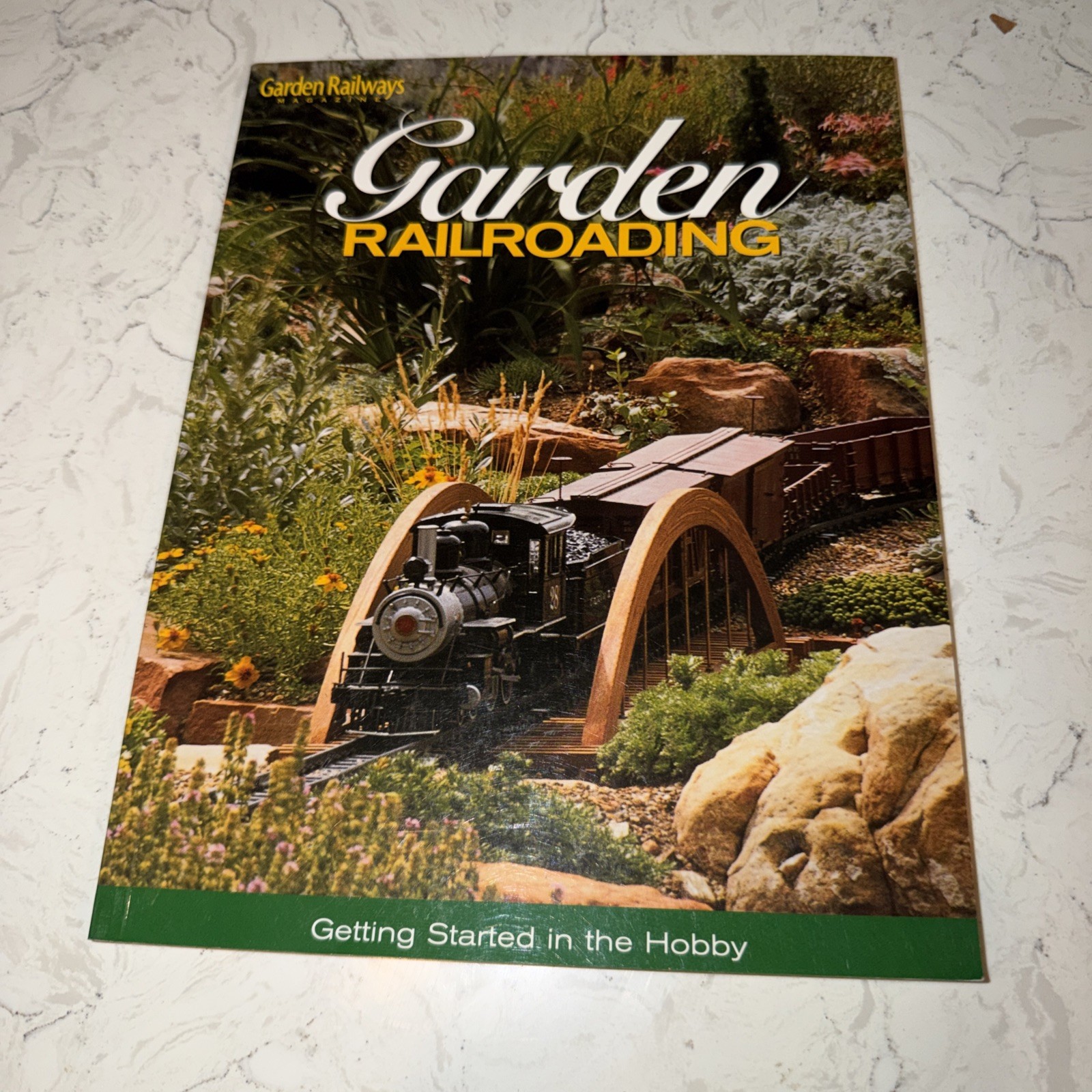 Garden Railroading : Getting Started in the Hobby by Kalmbach Publishing Co….