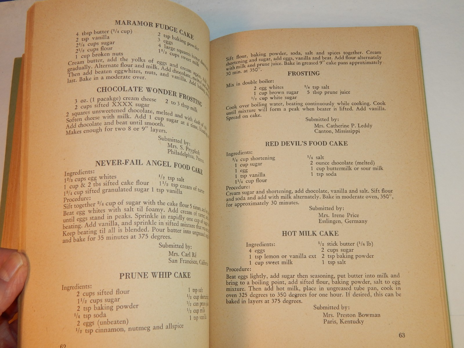 1940S THE MESS KIT AIRFIELD KASERNE, NELLINGEN, OFFICERS’ WIVES’ CLUB COOKBOOK