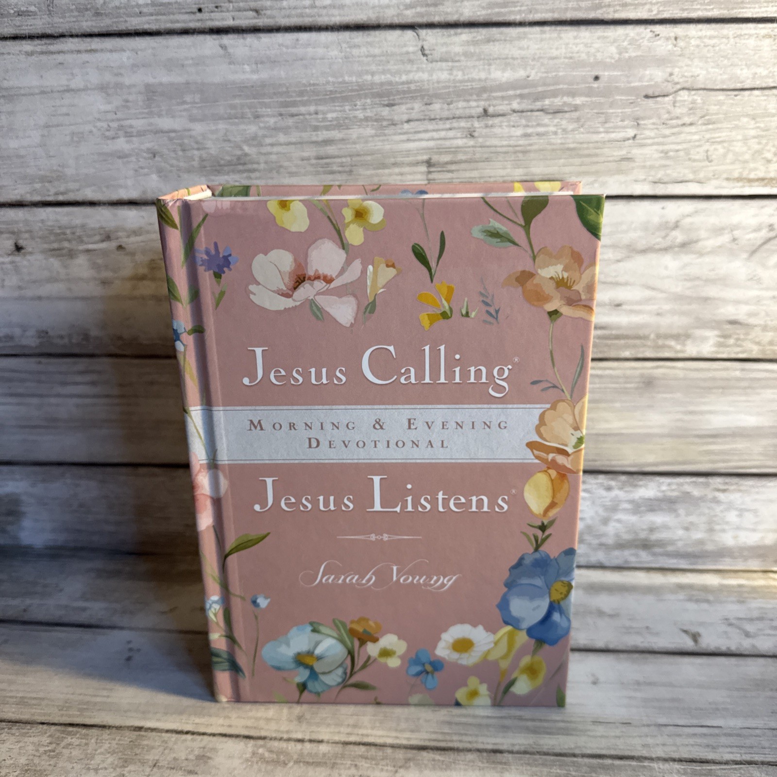 New! Jesus Calling Jesus Listens: Morning & Evening Devotional (2024,Hardcover)