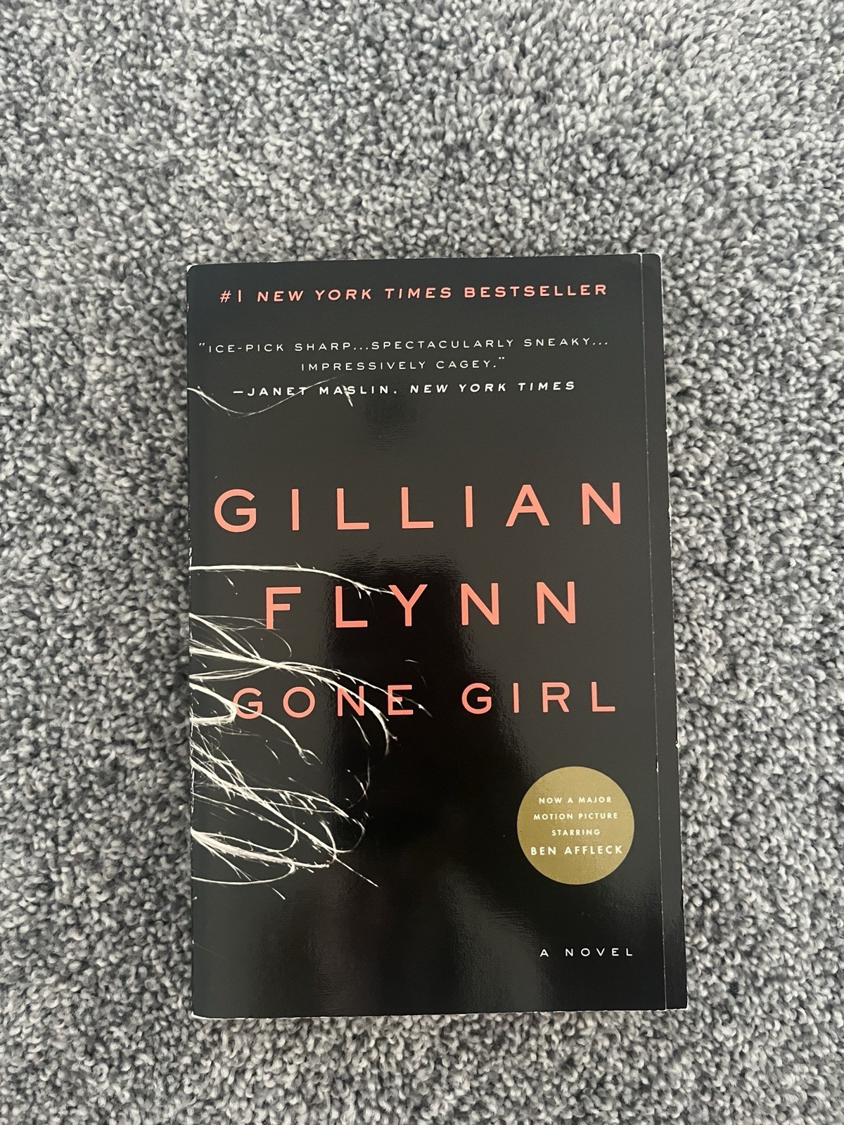Gone Girl : A Novel by Gillian Flynn (2014, Paperback)