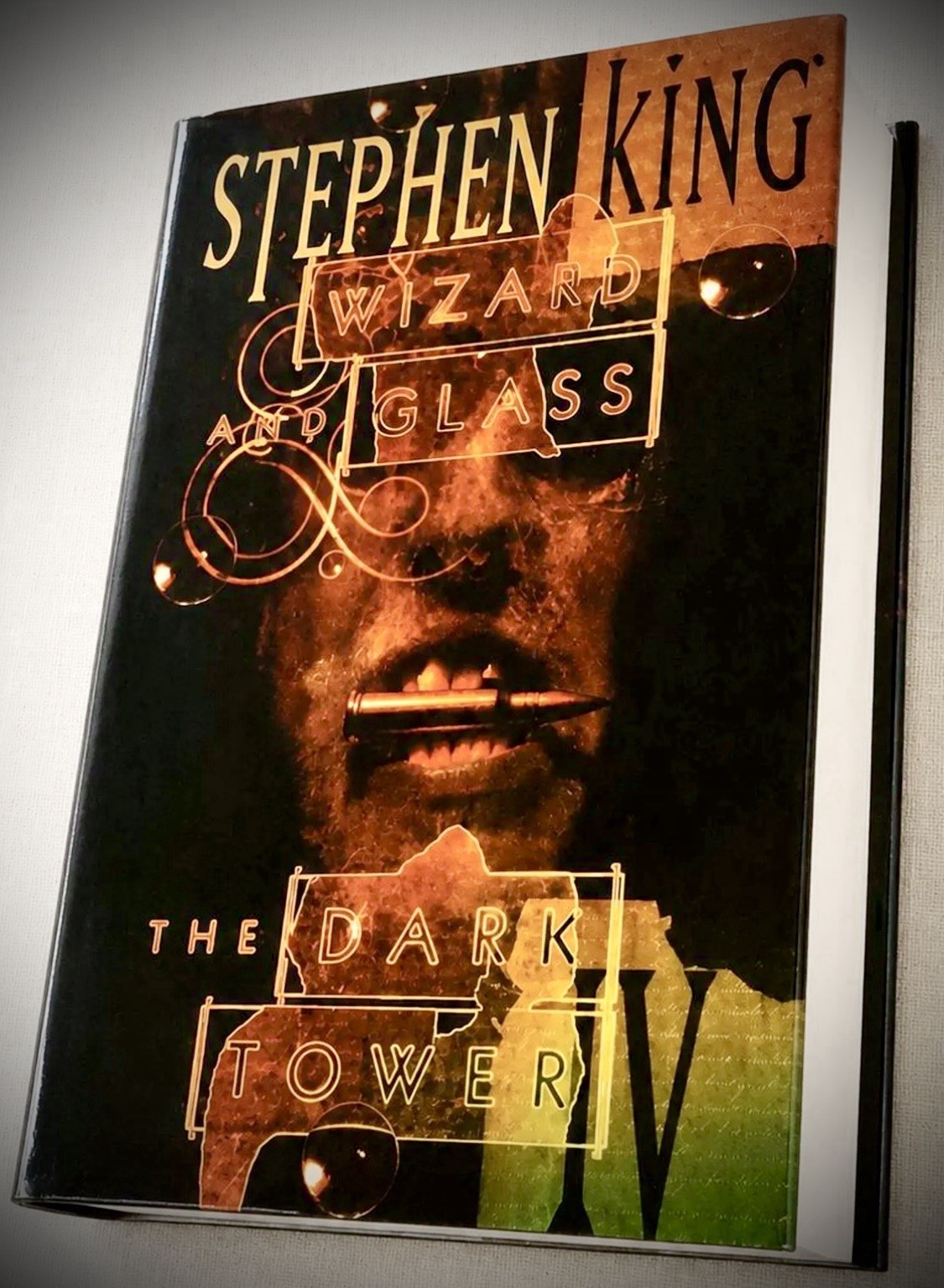 Dark Tower IV: Wizard and Glass by Stephen King – First Edition Hardcover Beauty