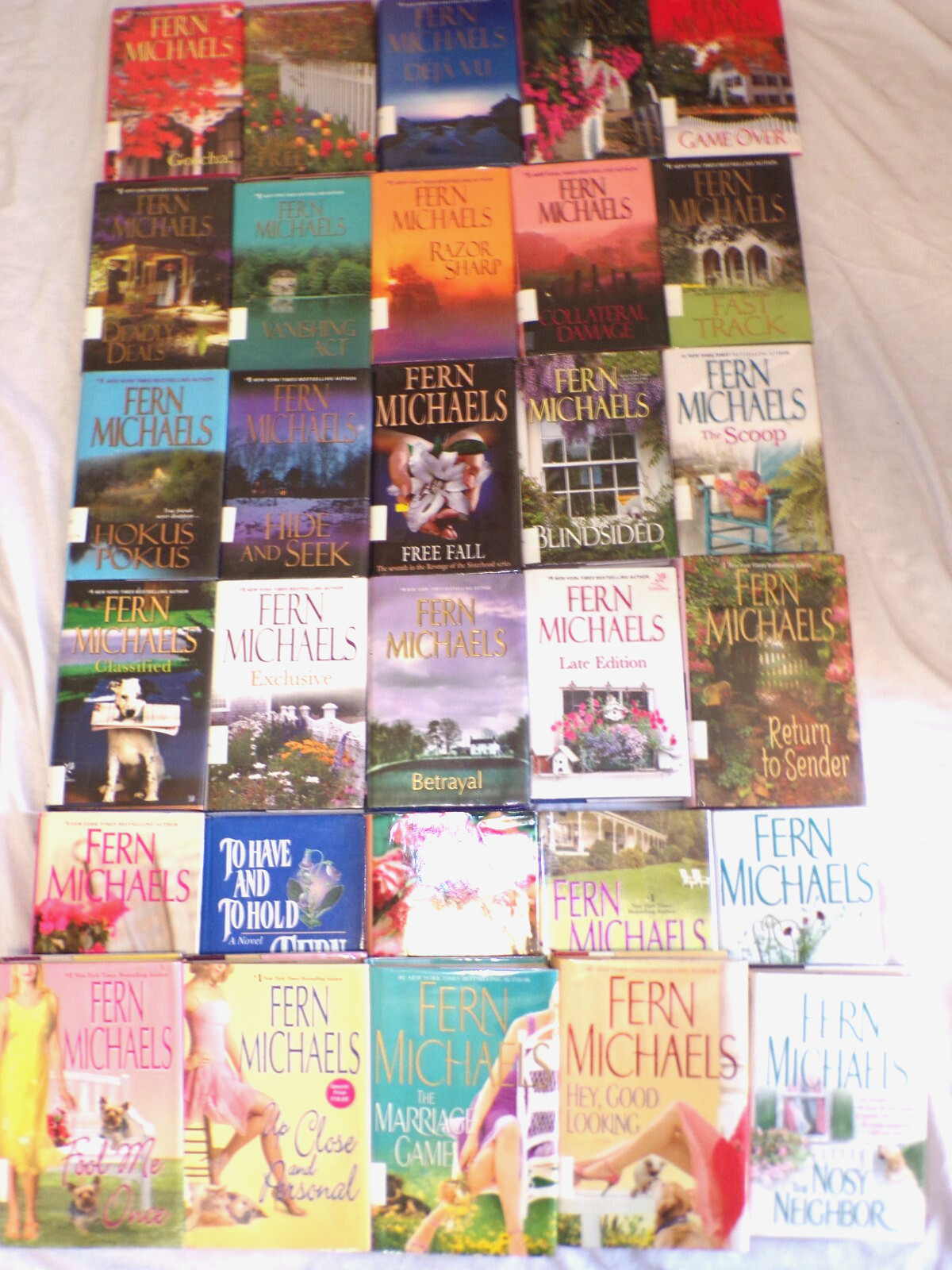 Lot 30 Fern Michaels HB Books 1st Edition Sisterhood Novels Hokus Pokus Gotcha