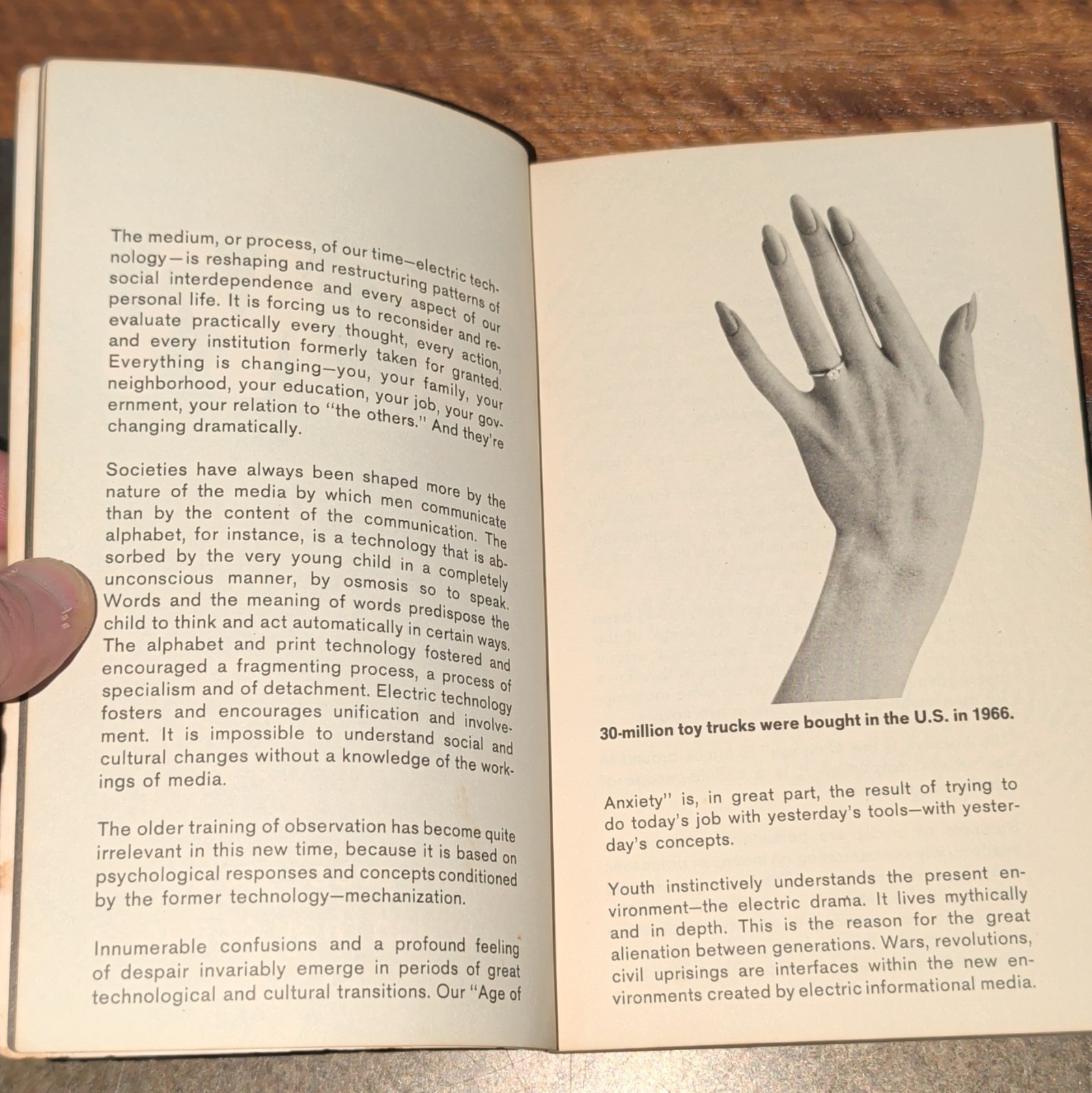 Bantam Book The Medium is the Massage McLuhan Fiore PB 1967 1st Illus Inscr