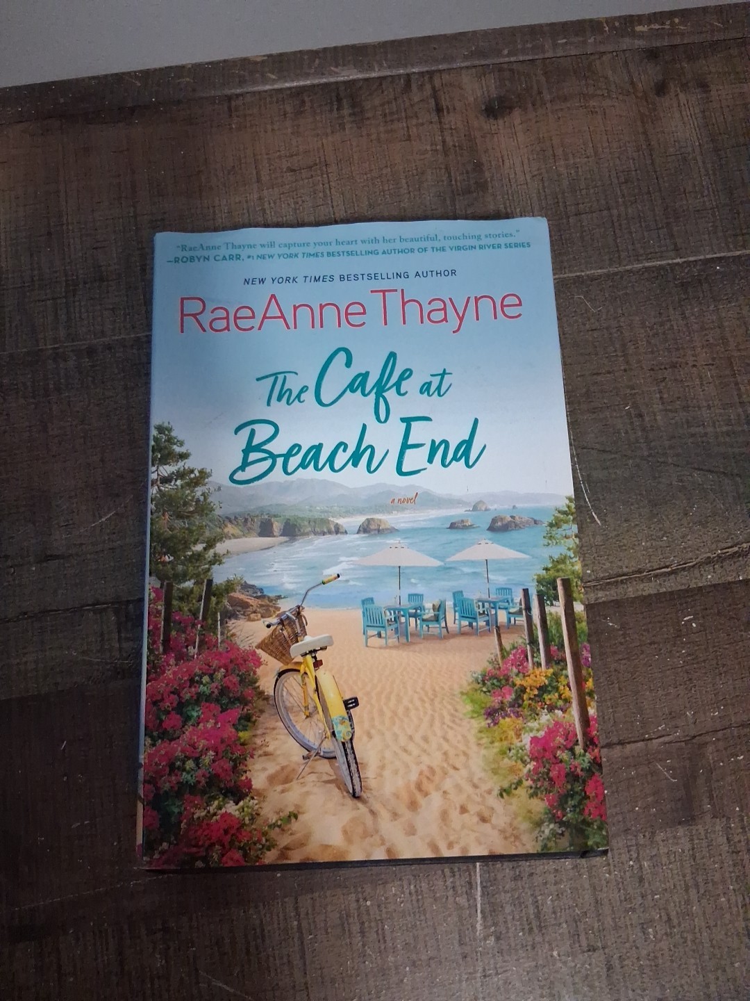 The Cafe at Beach End – Paperback By Thayne, RaeAnne – GOOD