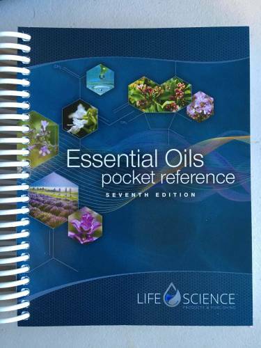 Essential Oils Pocket Reference 7th Edition – Spiral-bound – VERY GOOD