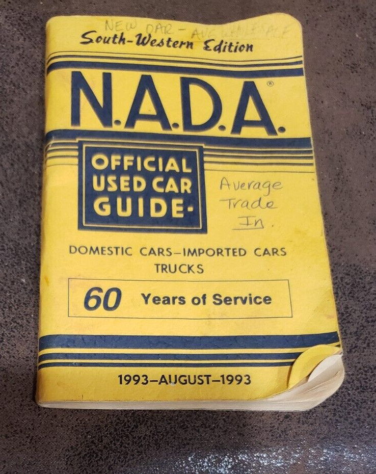 Vintage August 1993 South Western Edition N.A.D.A Official Used Car Guide