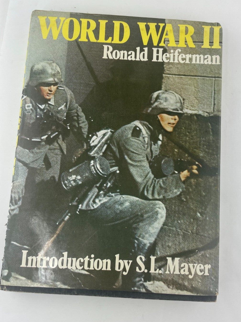 World War II Hardcover Book Ronald Heiferman 1973 1st Edition Vintage -13×9″