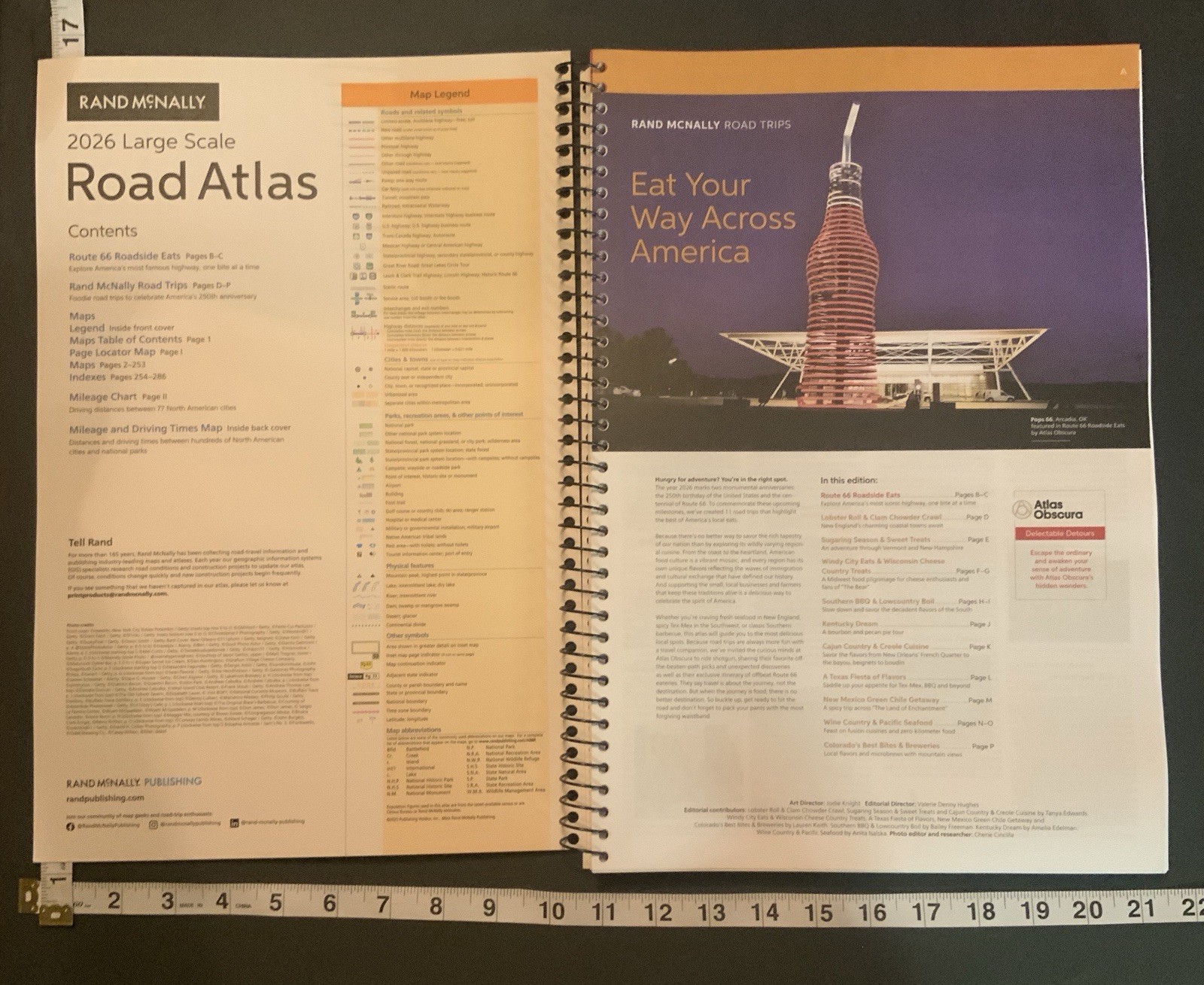 Rand McNally Road Atlas Large Scale 2026 : United States, Canada, Mexico…
