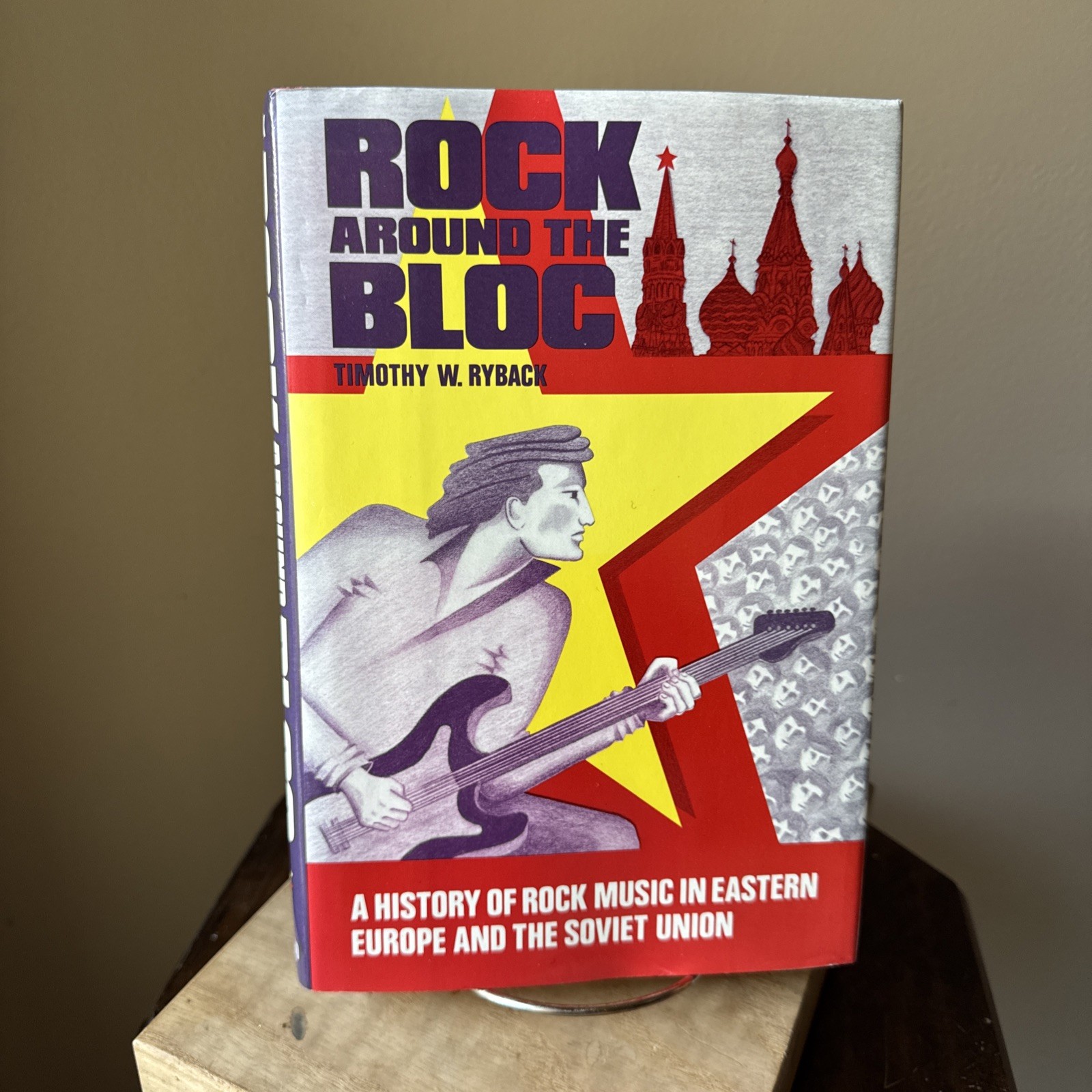 Rock Around the Bloc : A History of Rock Music in Eastern Europe EUC DJ