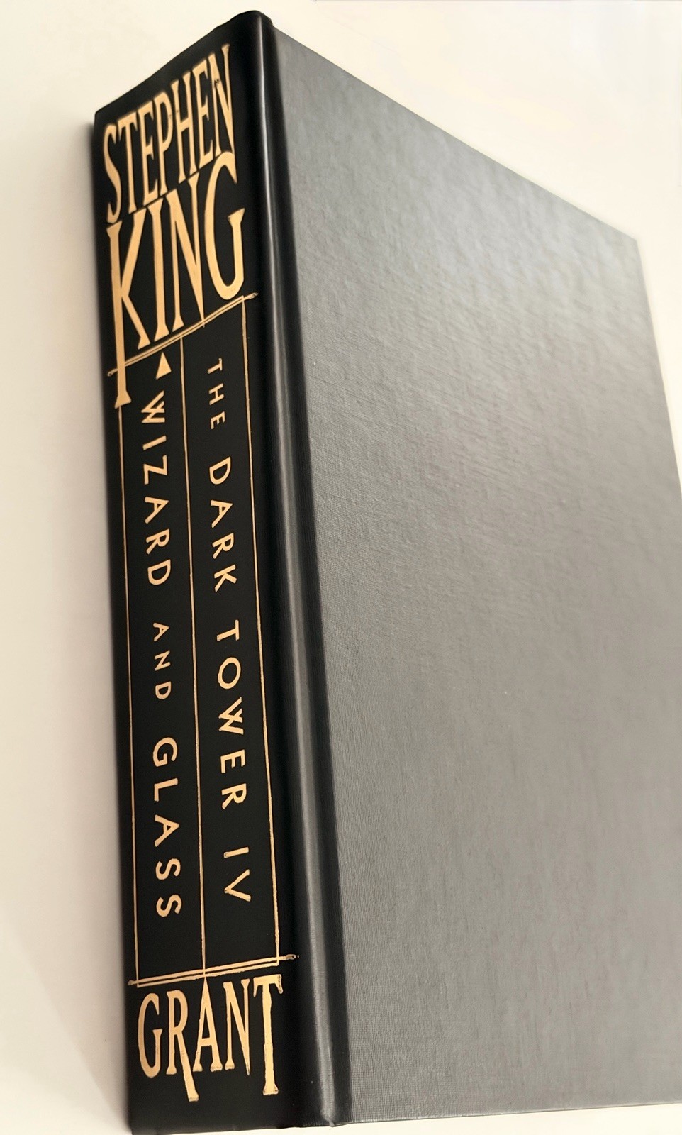 Dark Tower IV: Wizard and Glass by Stephen King – First Edition Hardcover Beauty