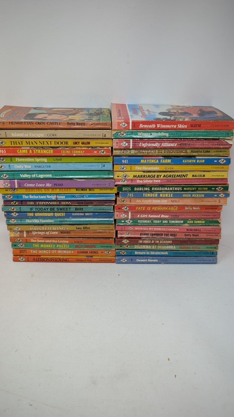 Vintage Harlequin Presents Romance Paperback Books 1970s & 1980s Lot Of 40 #2