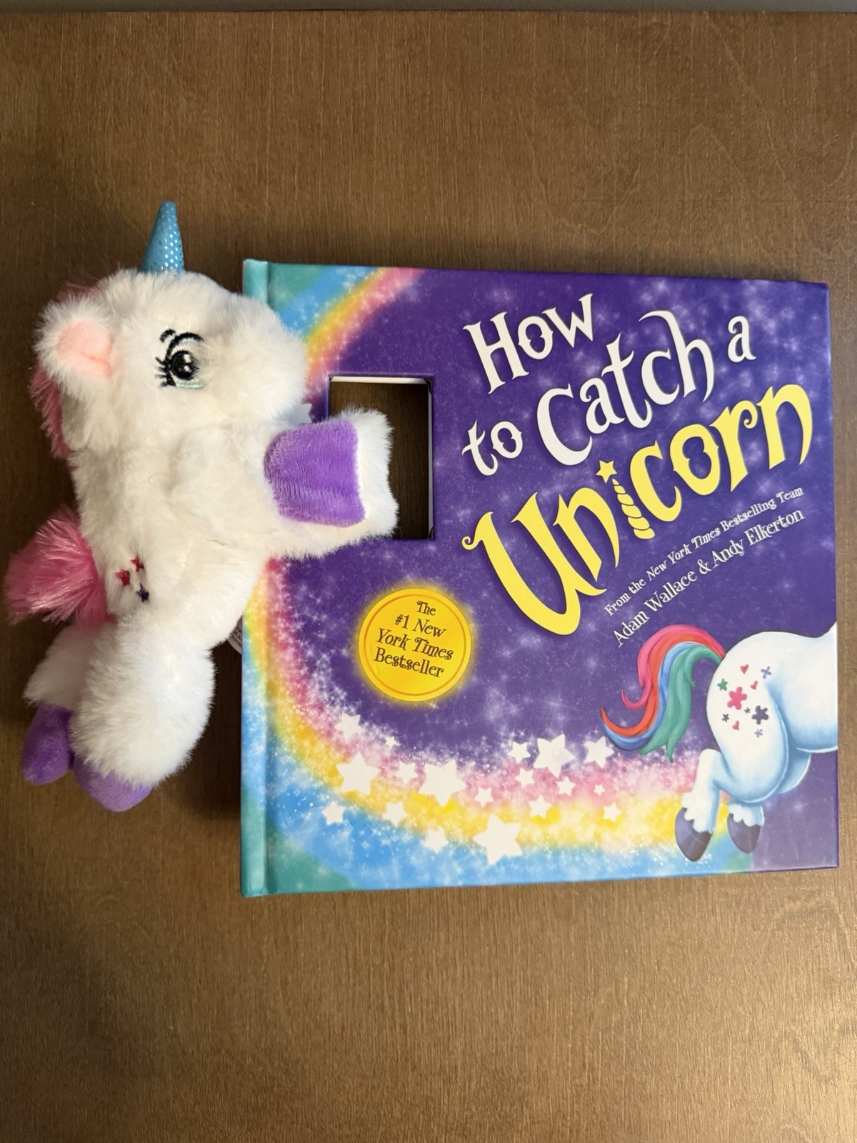 Snap & Snuggle: How to Catch a Unicorn: Plush Silicone Slap Bracelet and Book