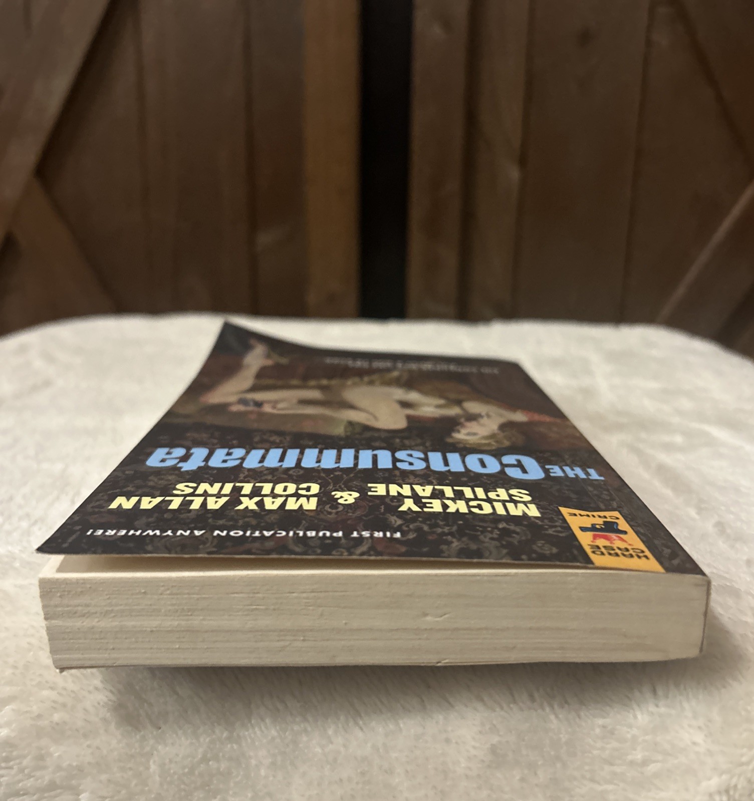 Consummata, 2011 Paperback Mickey Spillane READ ONCE Hard Case Crime +bonus MMPB