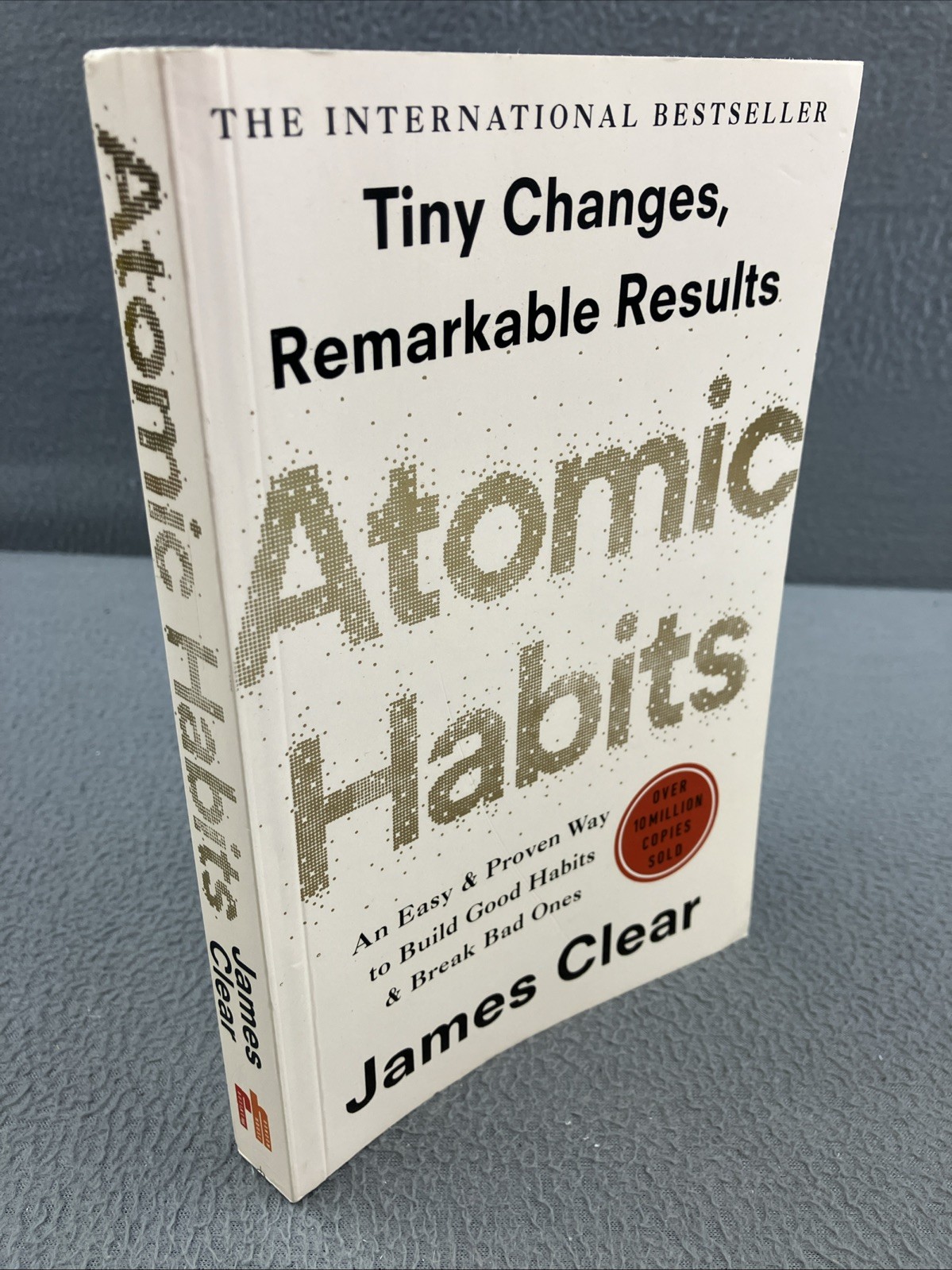 ATOMIC HABITS by JAMES CLEAR Paperback Book