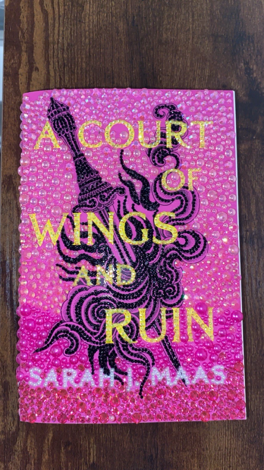 A Court of Wings and Ruin Paperback Sarah J. Maas – Bedazzled Front Cover