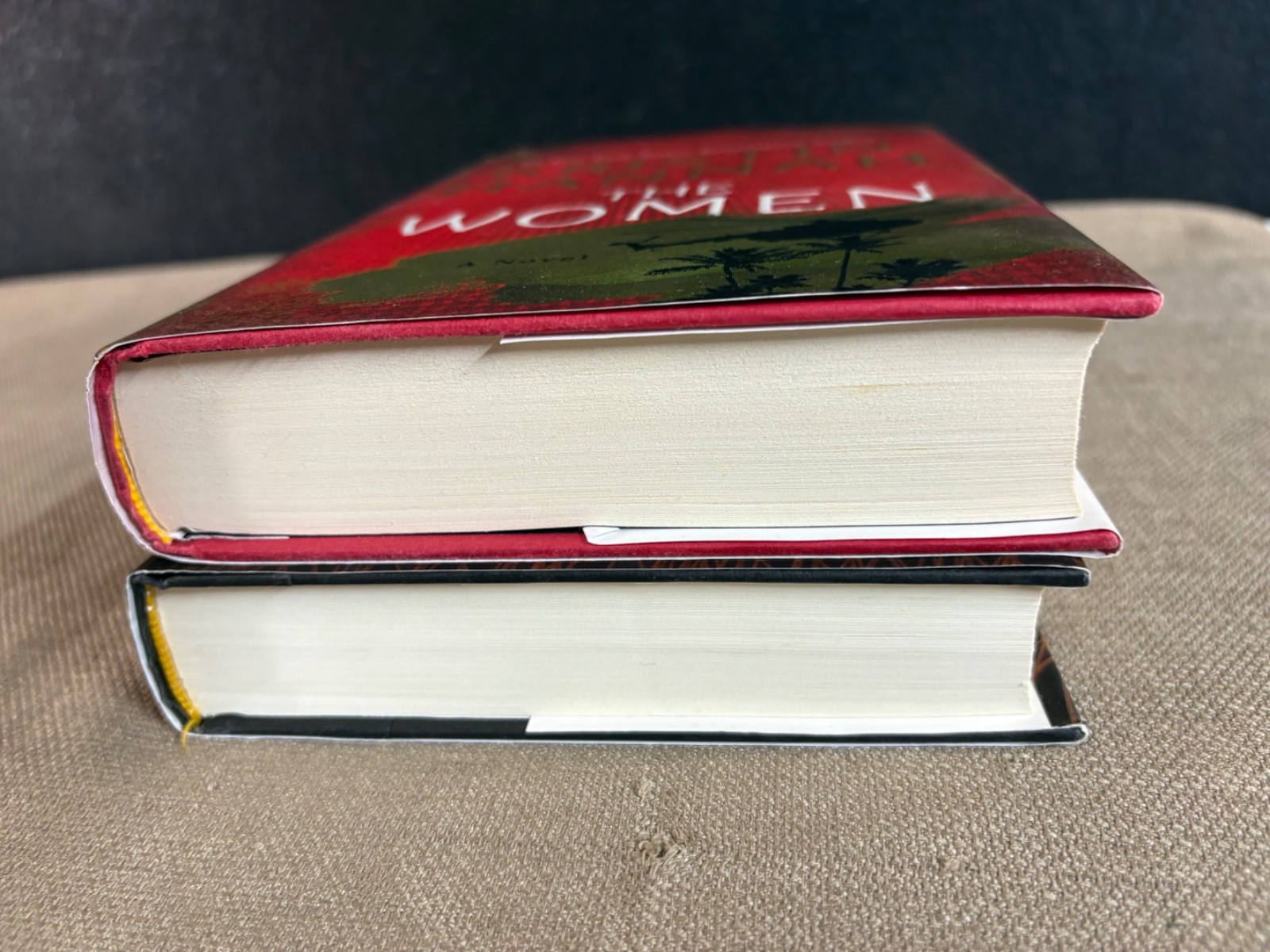 Kristin Hannah Pair hardcover DJ Books The woman and The Four Winds