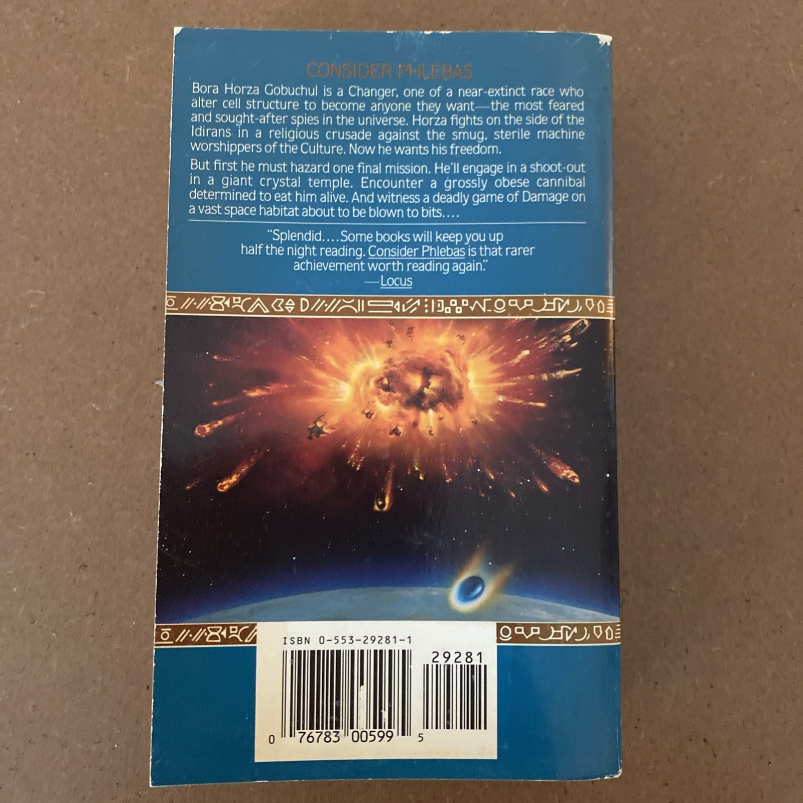 Consider Phlebas + Against a Dark Background – Iain M. Banks pb 1st printing lot