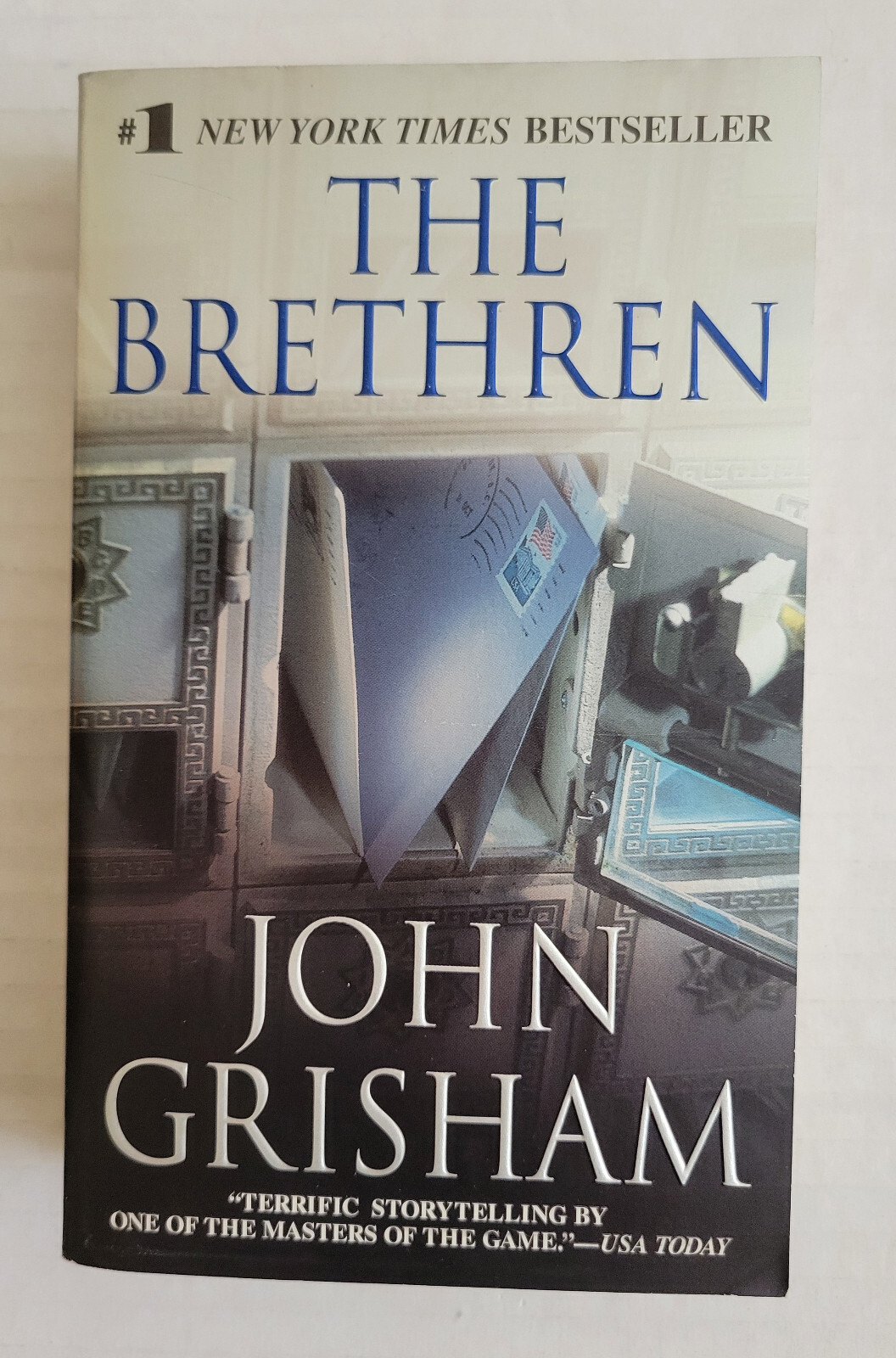 The Brethren – John Grisham – Paperback – January 2001 – 1st printing