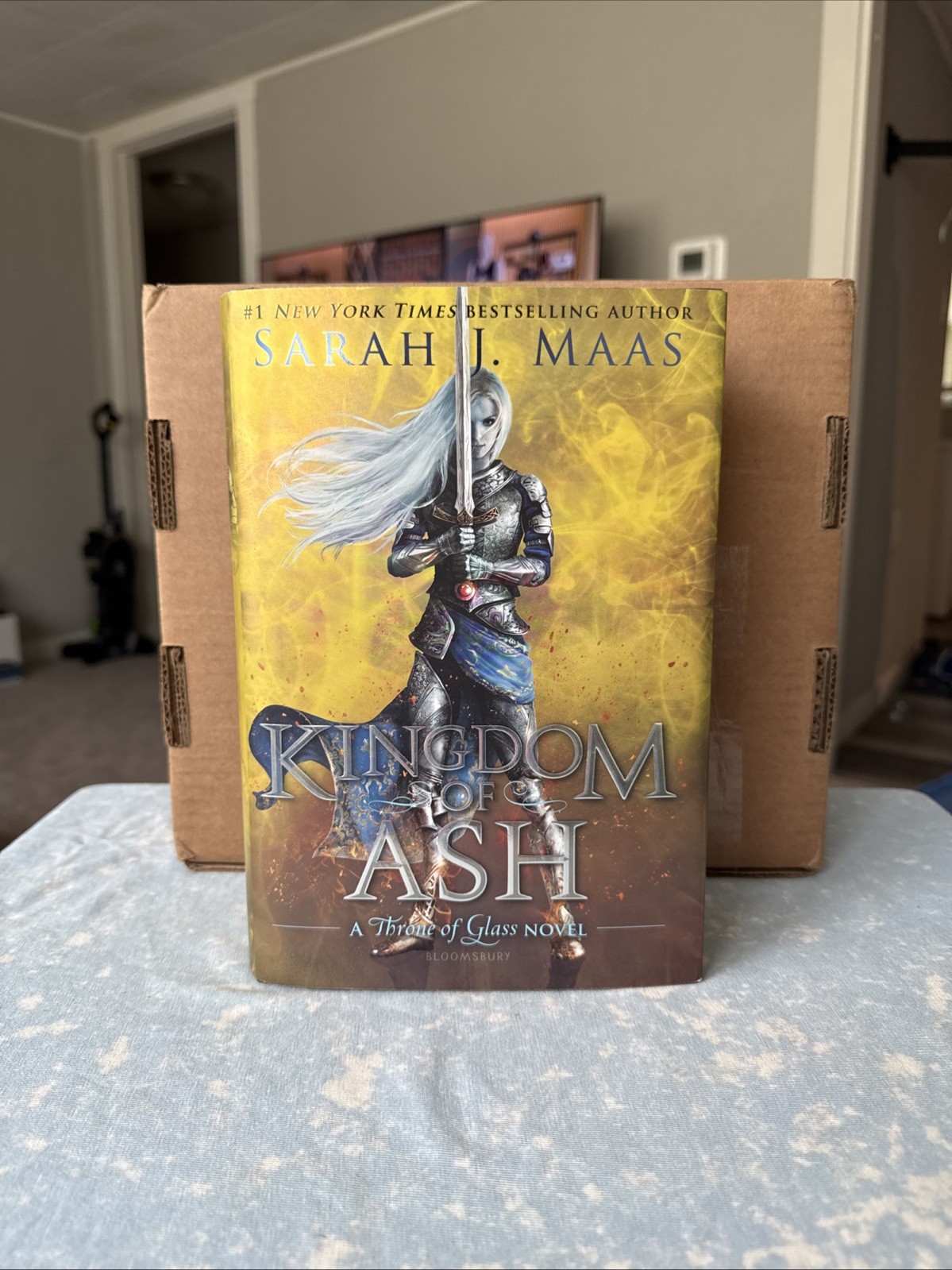 Kingdom of Ash by Sarah J. Maas (2018, Hardcover)