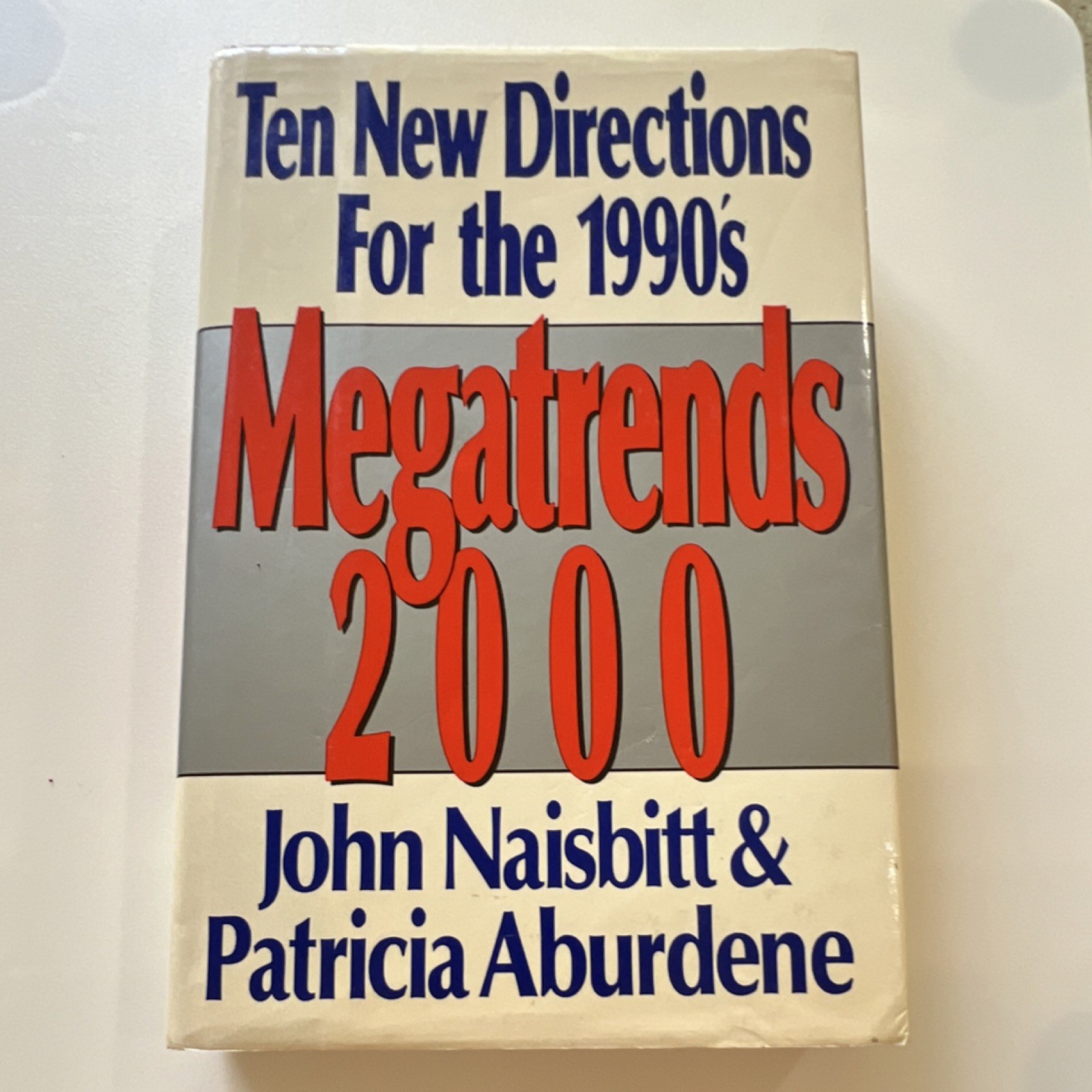 Megatrends 2000 Hardcover English John Naisbitt Patricia Aburdene Business