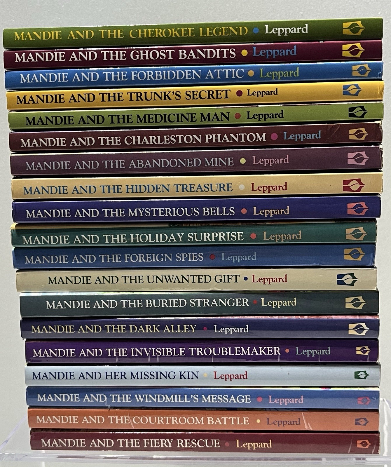 MANDIE Book Series #2-11,15, 20,21,24,25,27,29,31,3Lois Gladys Leppard Lot 19 PB