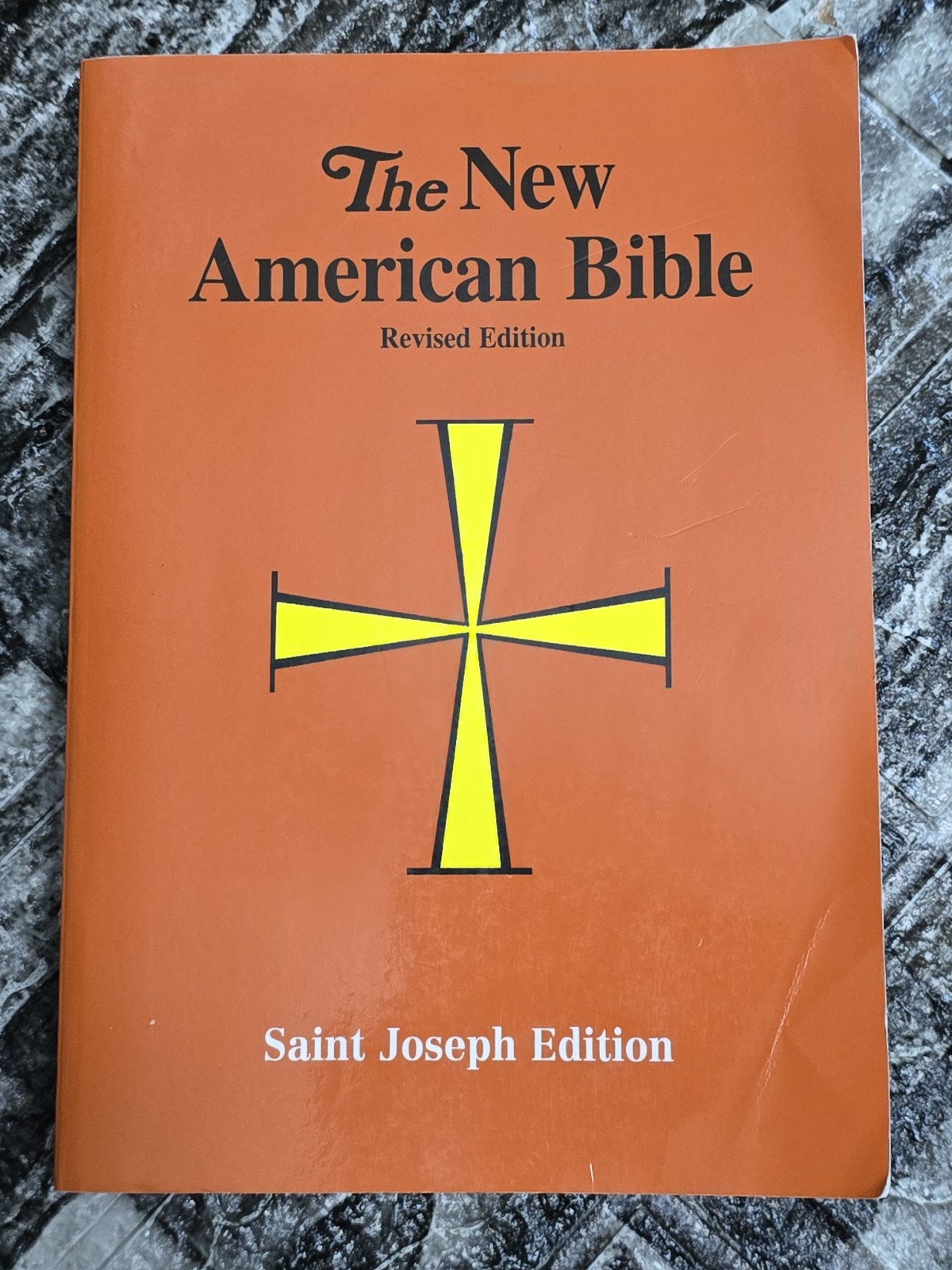 The New American Bible St Joseph Edition Large Type Revised Catholic Book Publis